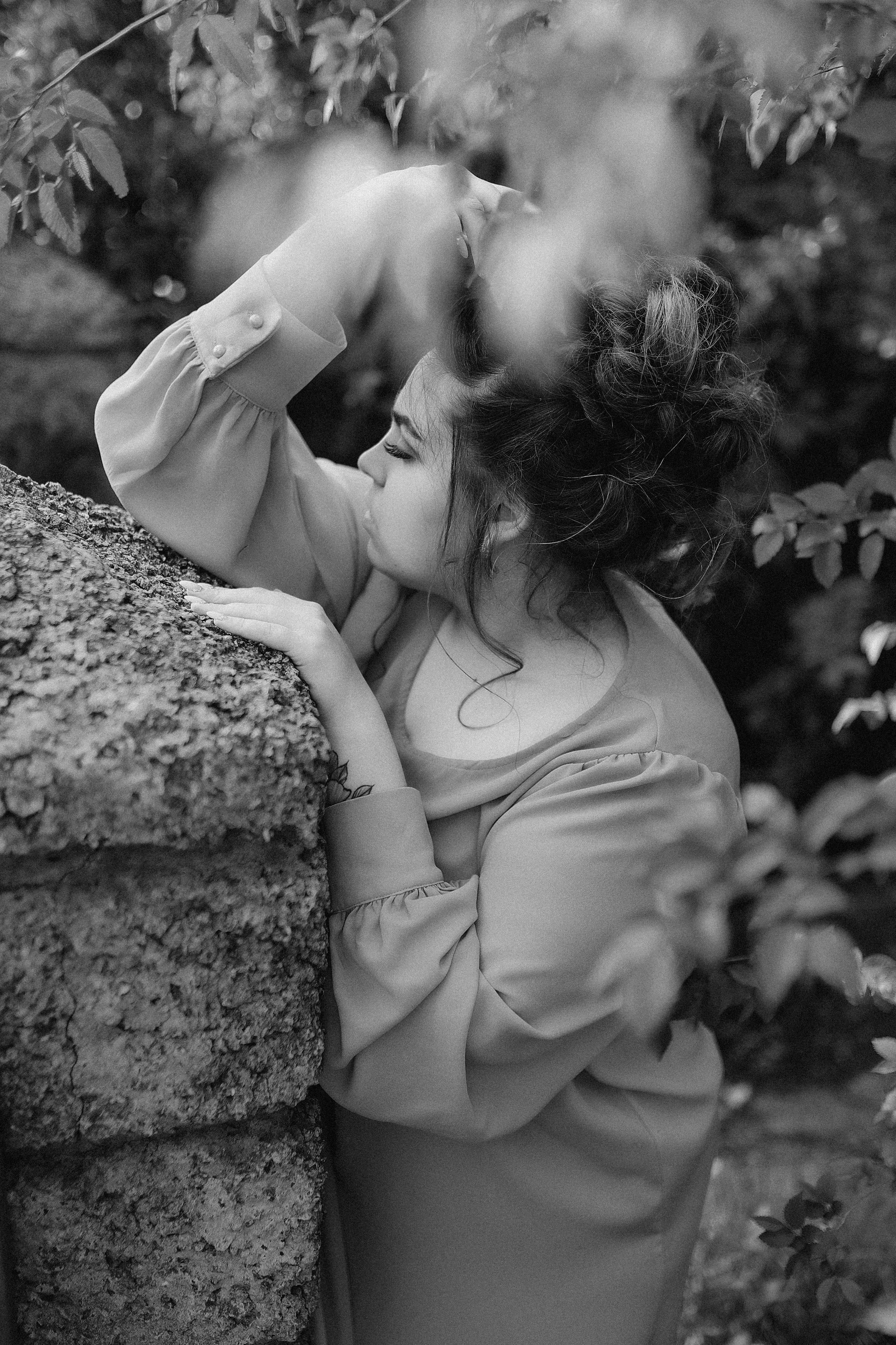 Надежда | Съёмка в сирени. Фотограф Карина Шмулёва. Воронеж и область