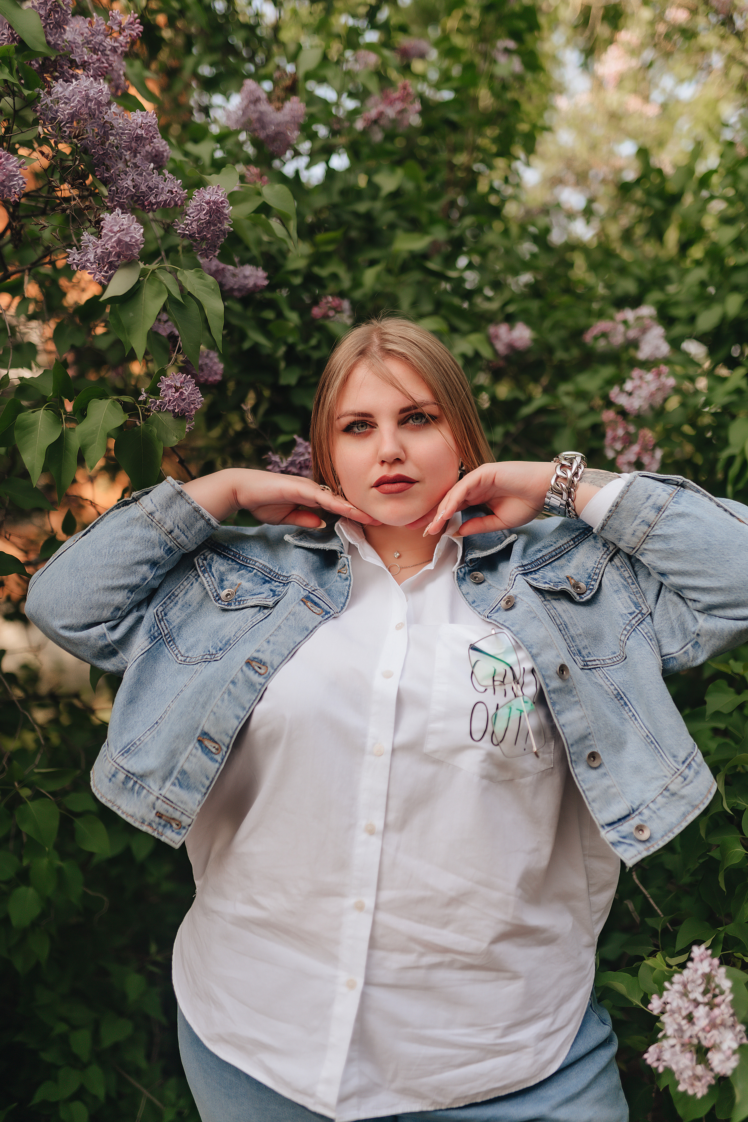 Александра | Съёмка в сирени. Фотограф Карина Шмулёва. Воронеж и область