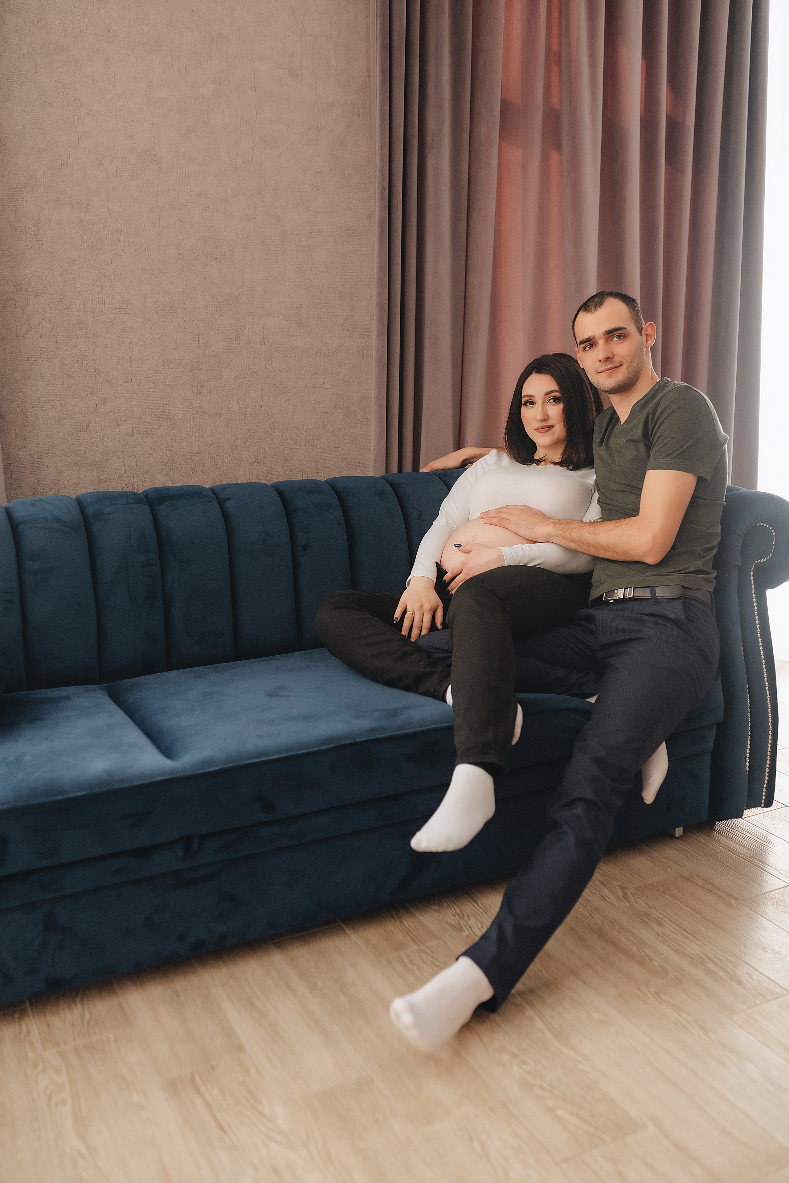 Анна и Павел | Съёмка беременности в отеле Панорама. Фотограф Карина Шмулёва. Воронеж и область