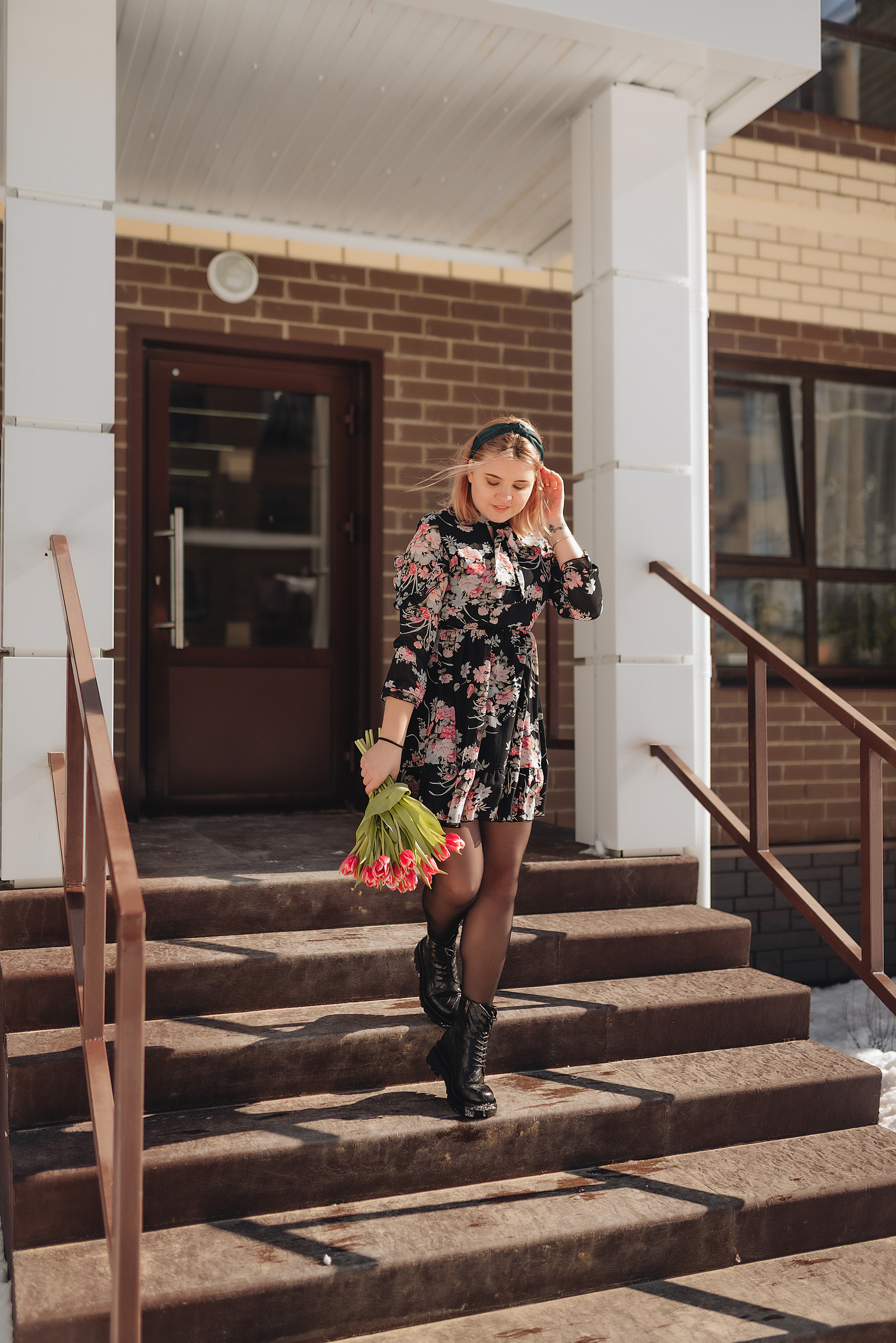 Наталья | Прогулка с тюльпанами. Фотограф Карина Шмулёва. Воронеж и область