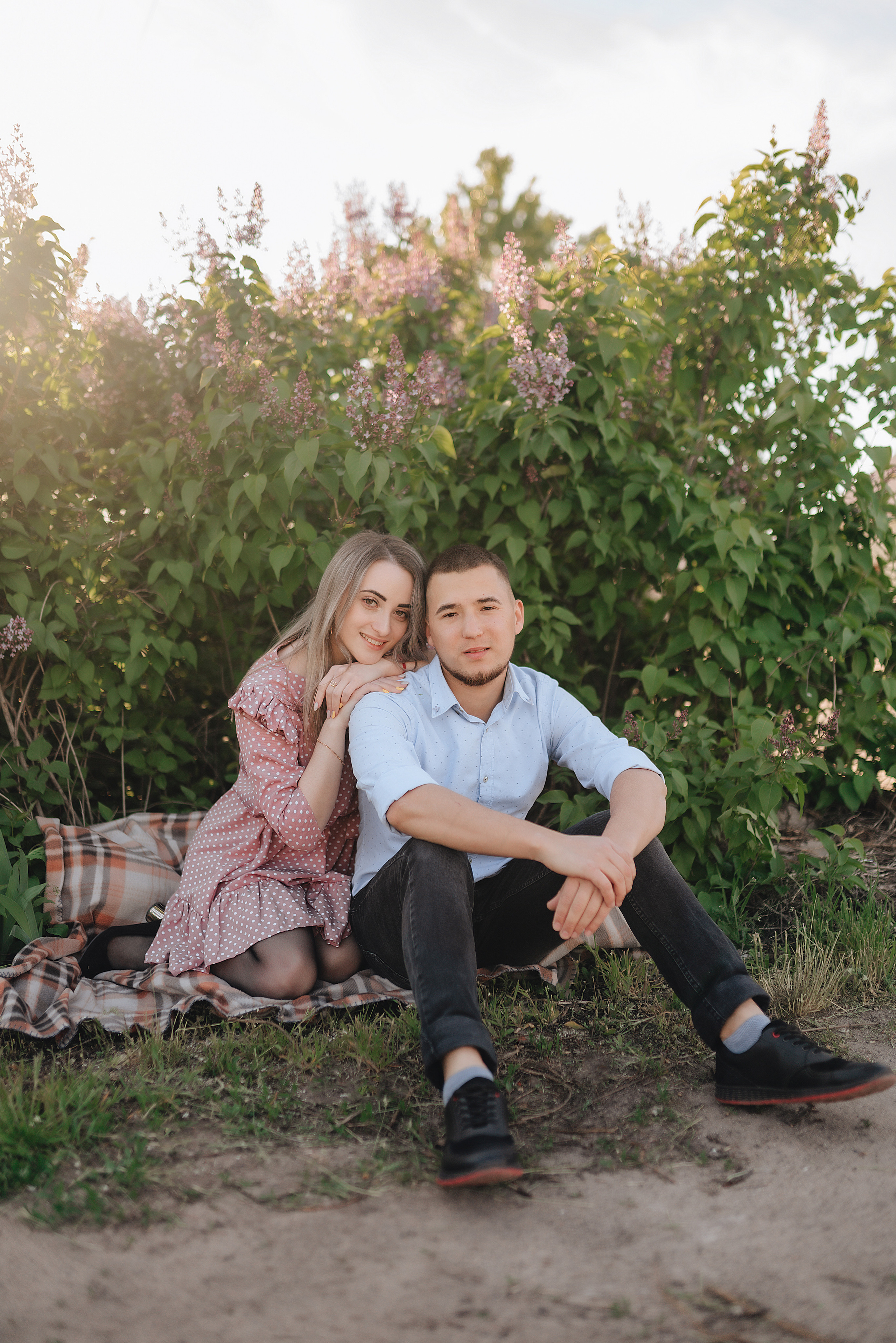 Алёна и Николай | Фото-день в сирени. Фотограф Карина Шмулёва. Воронеж и область