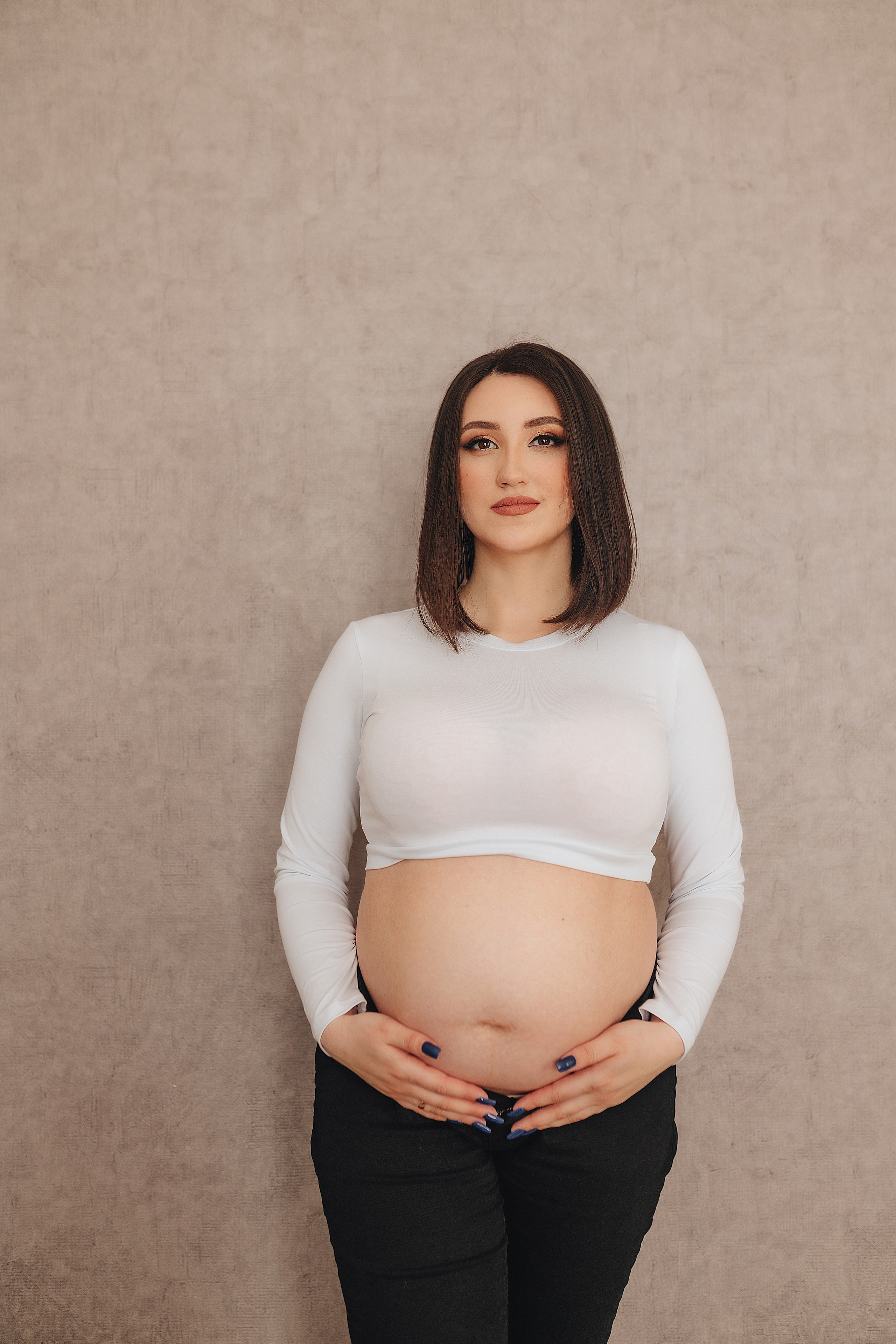 Анна и Павел | Съёмка беременности в отеле Панорама. Фотограф Карина Шмулёва. Воронеж и область