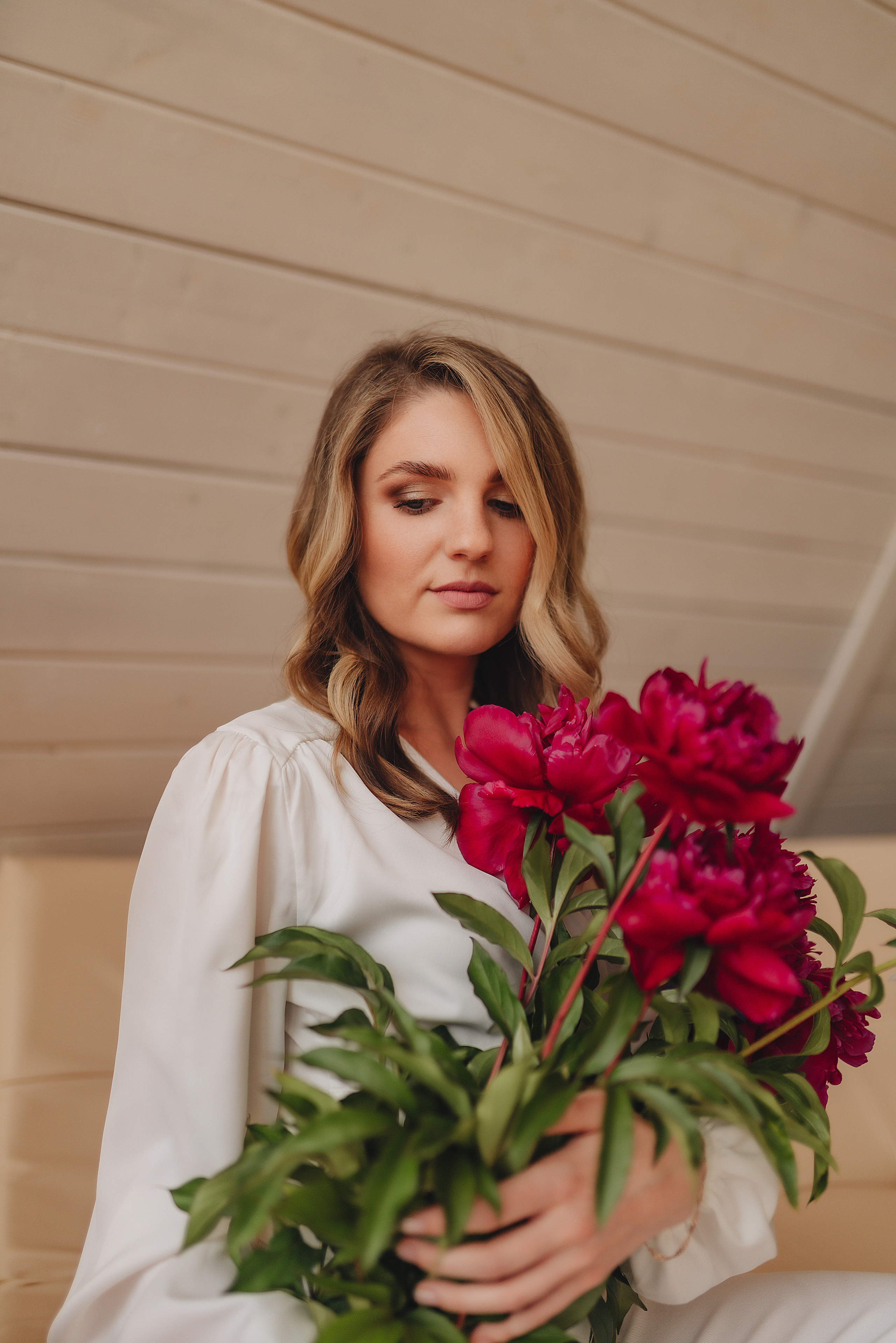 Кристина |Фотопроект с пионами. Фотограф Карина Шмулёва. Воронеж и область