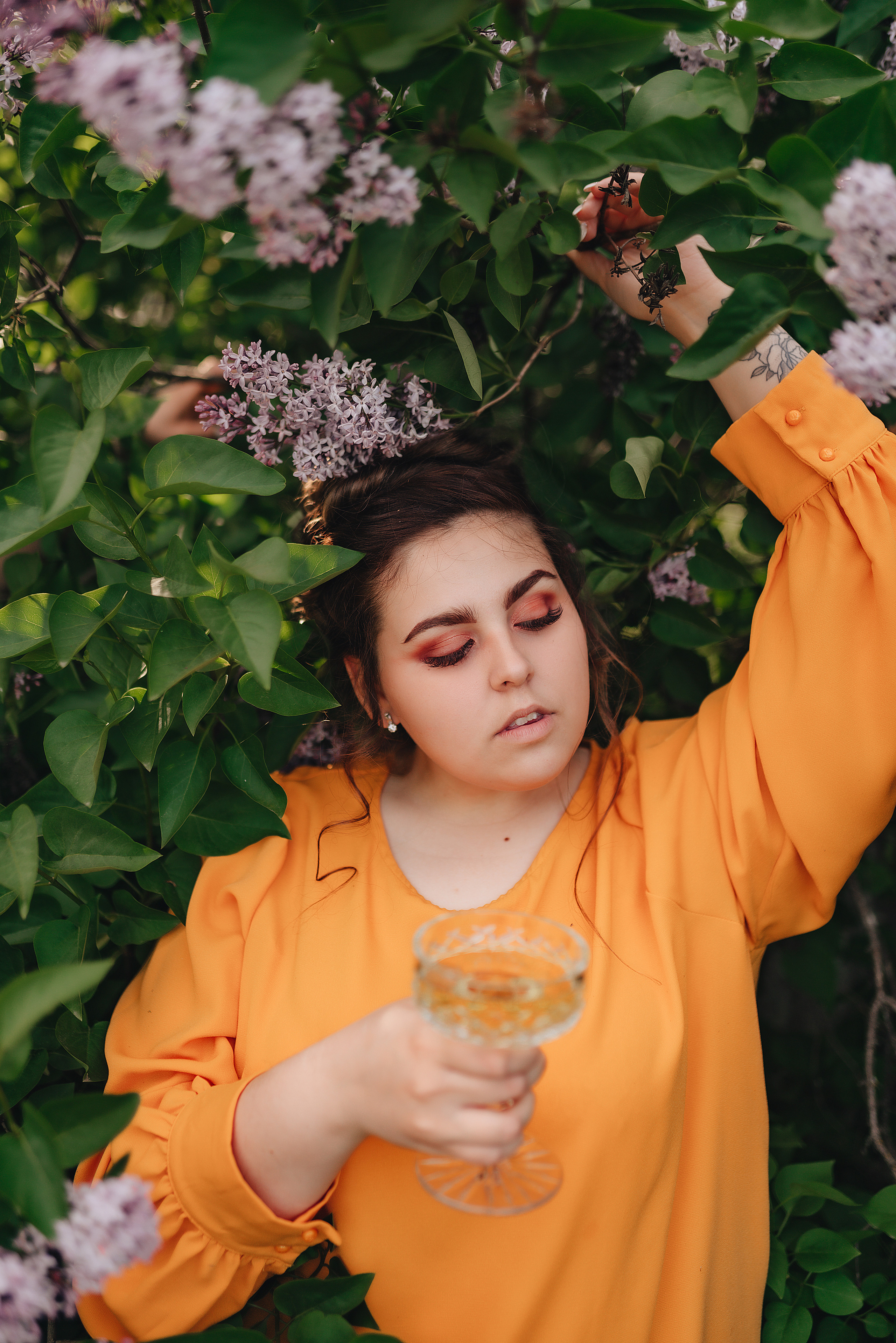 Надежда | Съёмка в сирени. Фотограф Карина Шмулёва. Воронеж и область