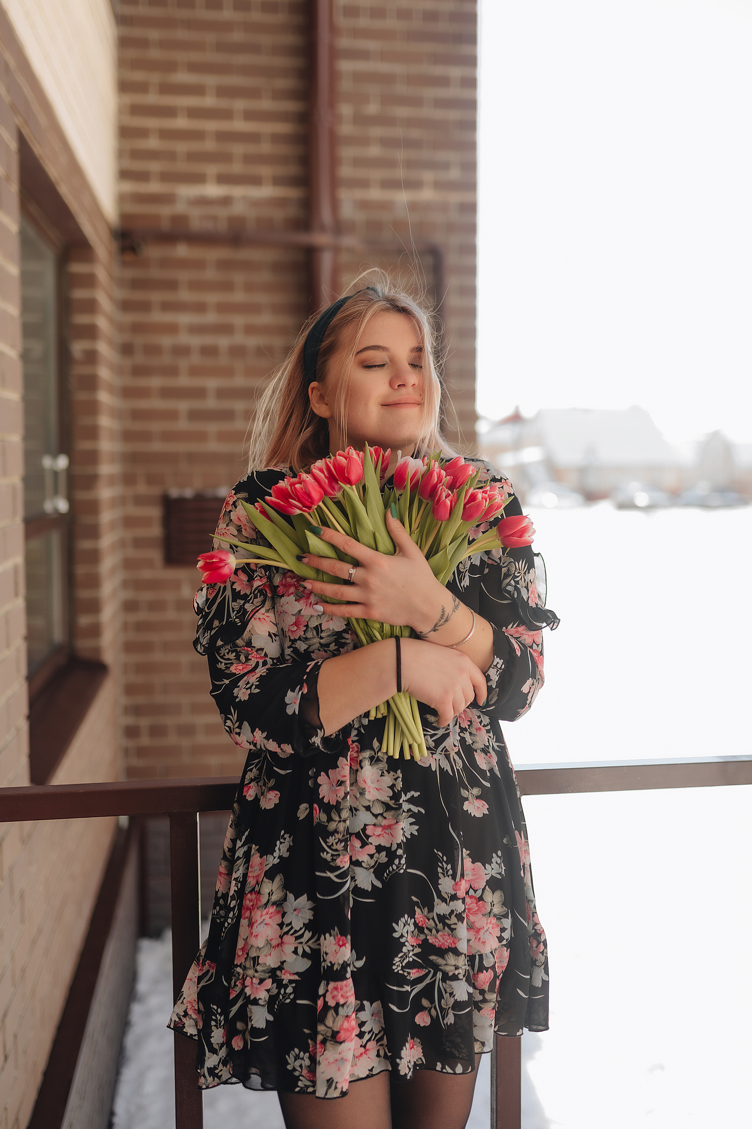 Наталья | Прогулка с тюльпанами. Фотограф Карина Шмулёва. Воронеж и область