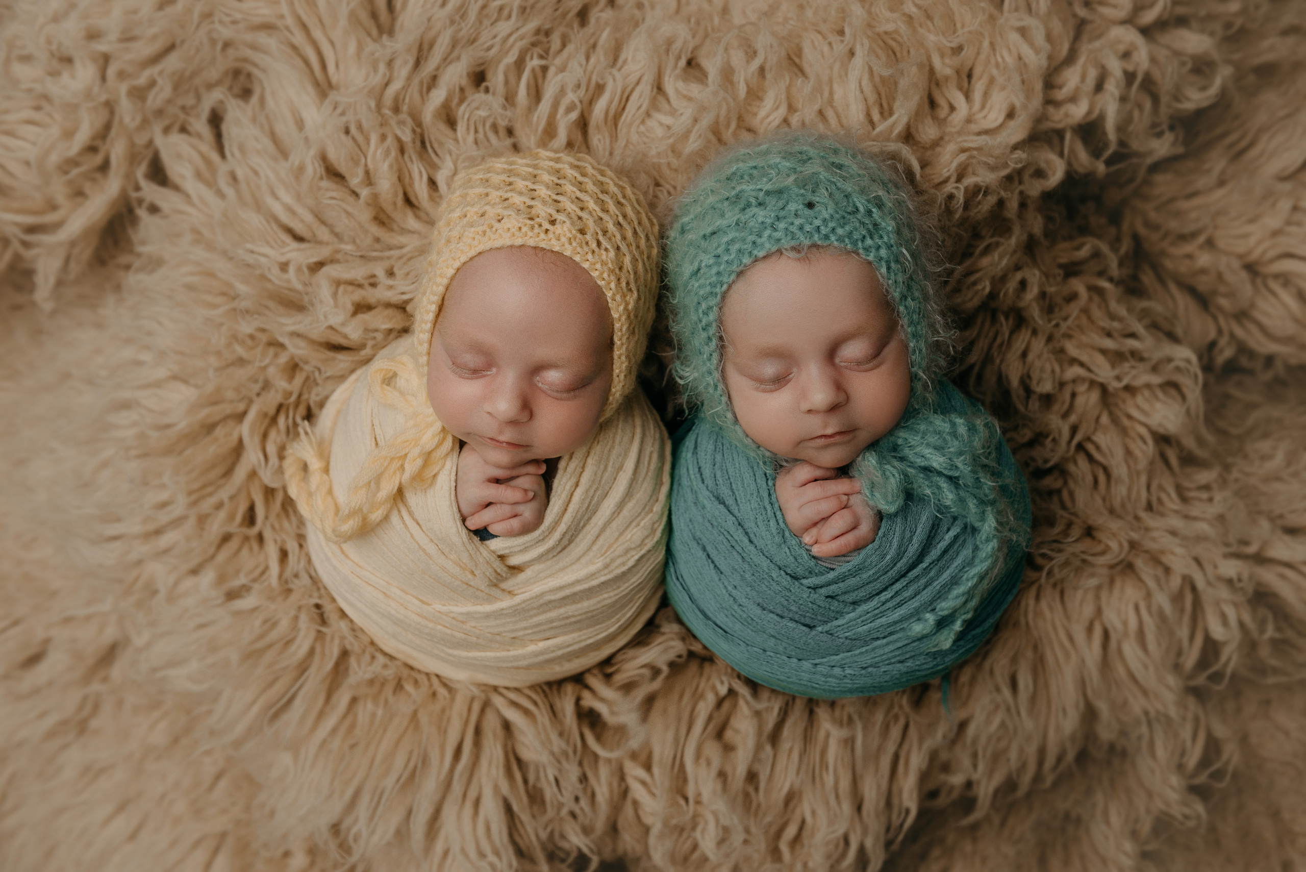 Есения и Василиса. Фотограф новорожденных Белгород