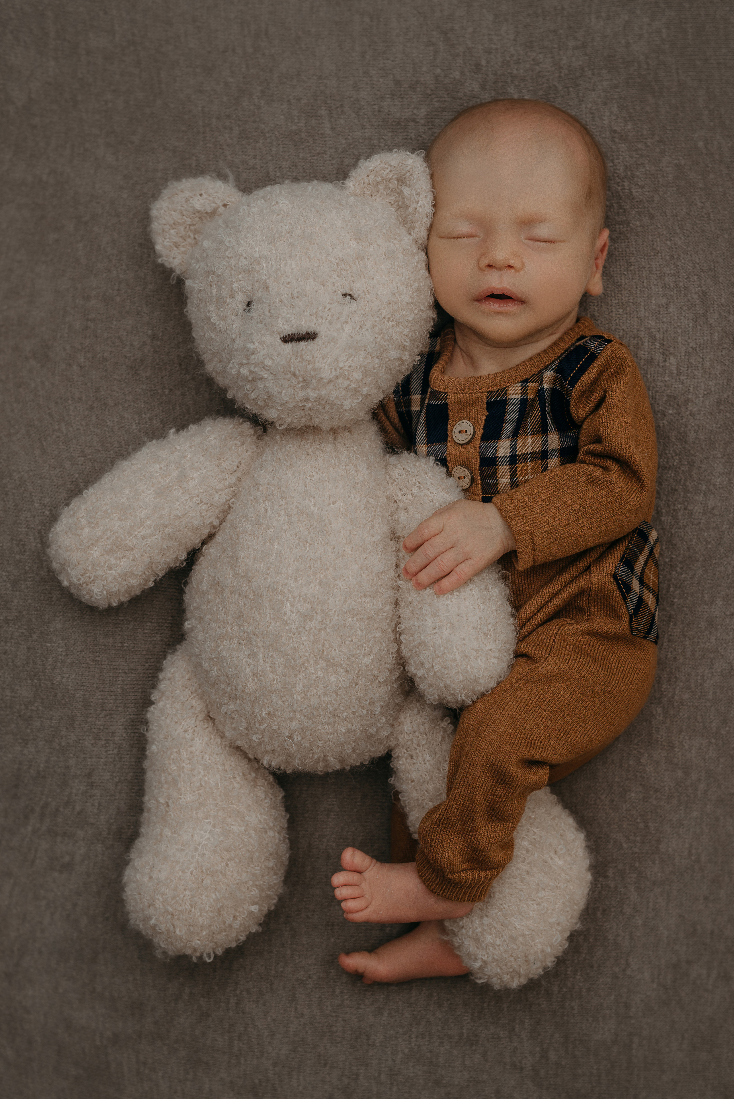 Кирилл. Фотограф новорожденных Белгород