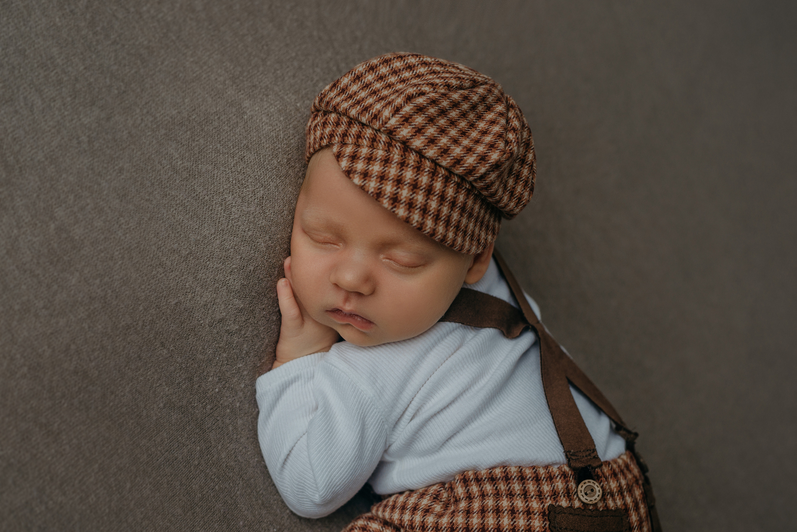 Максим. Фотограф новорожденных Белгород