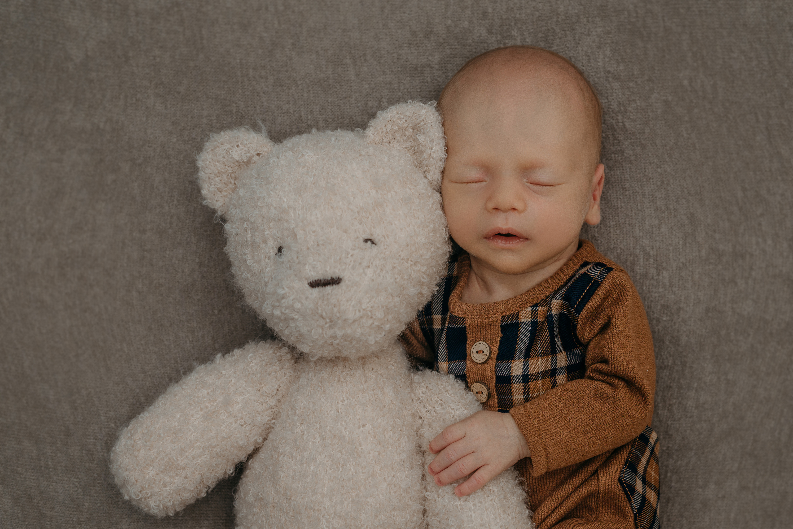 Кирилл. Фотограф новорожденных Белгород