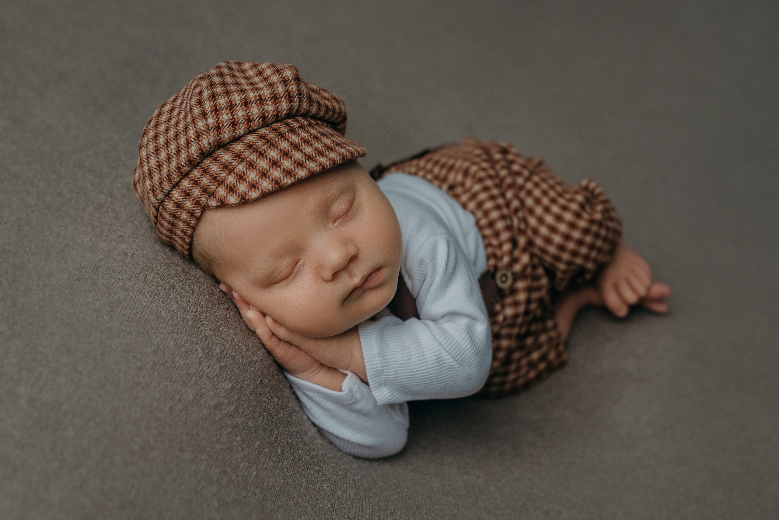 Максим. Фотограф новорожденных Белгород