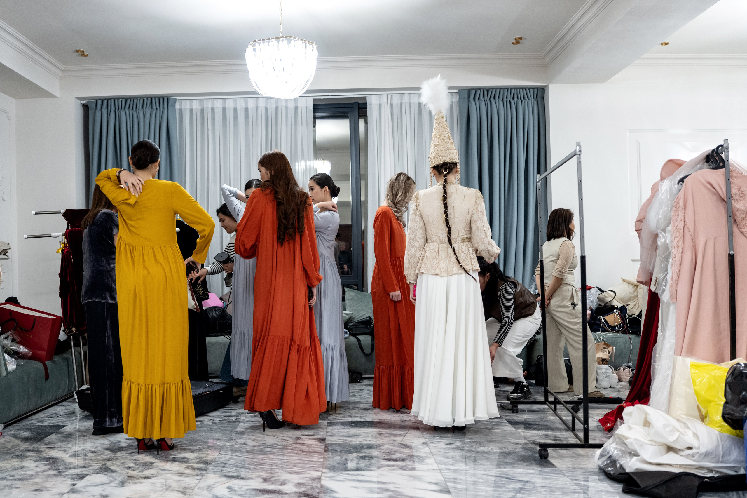 Backstage. Сайт Алматинского НЮ АРТ, будуар и фэшн фотографа Дениса Карпенко