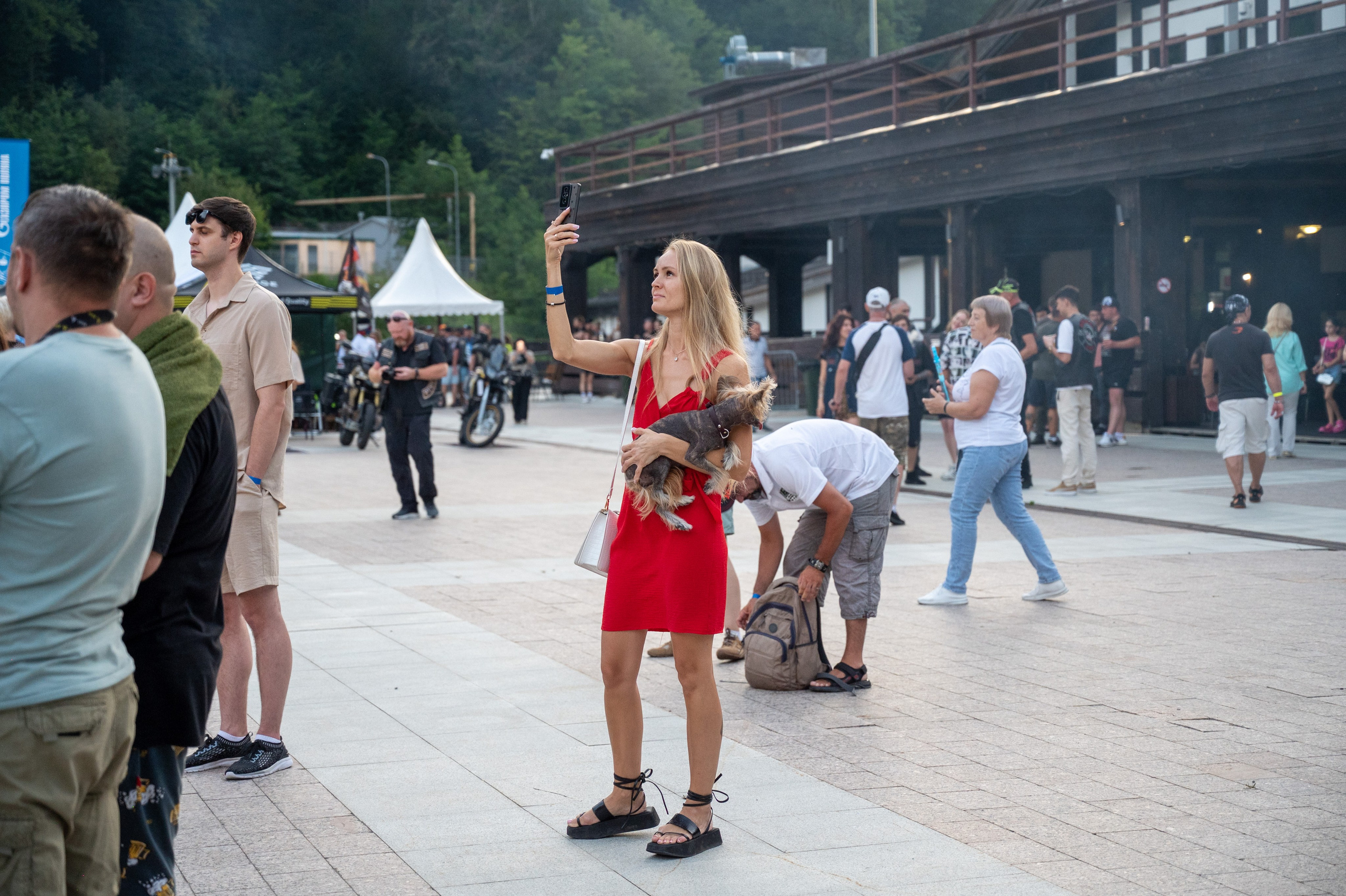 11- ый Ежегодный Байк Фестиваль " Медвежья МОТО ПОЛЯНА». Фотографирую счастливых людей в Сочи