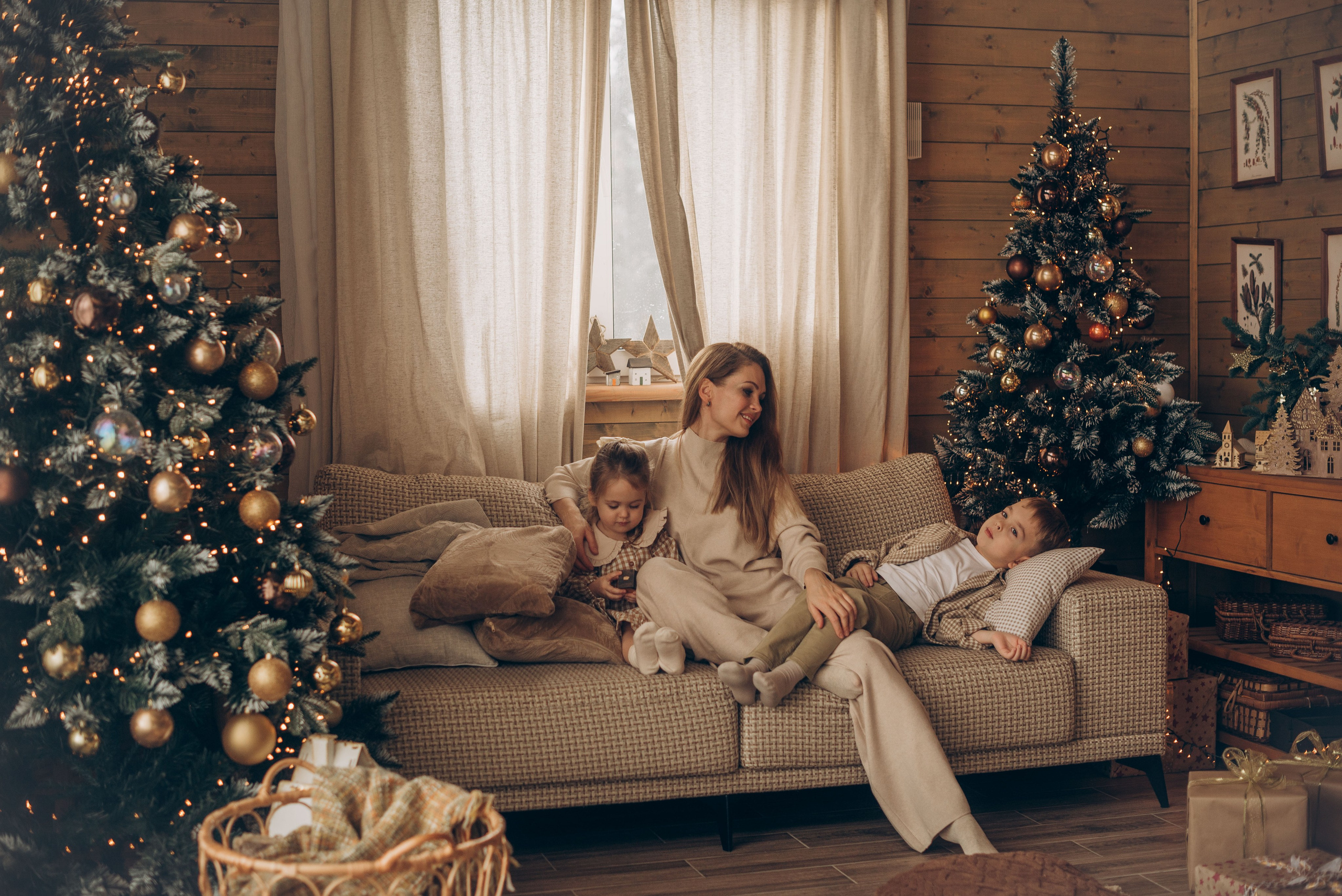 Семейная новогодняя фотосессия в студии. Семейный фотограф в Домодедово и Москве Елена Пичугина