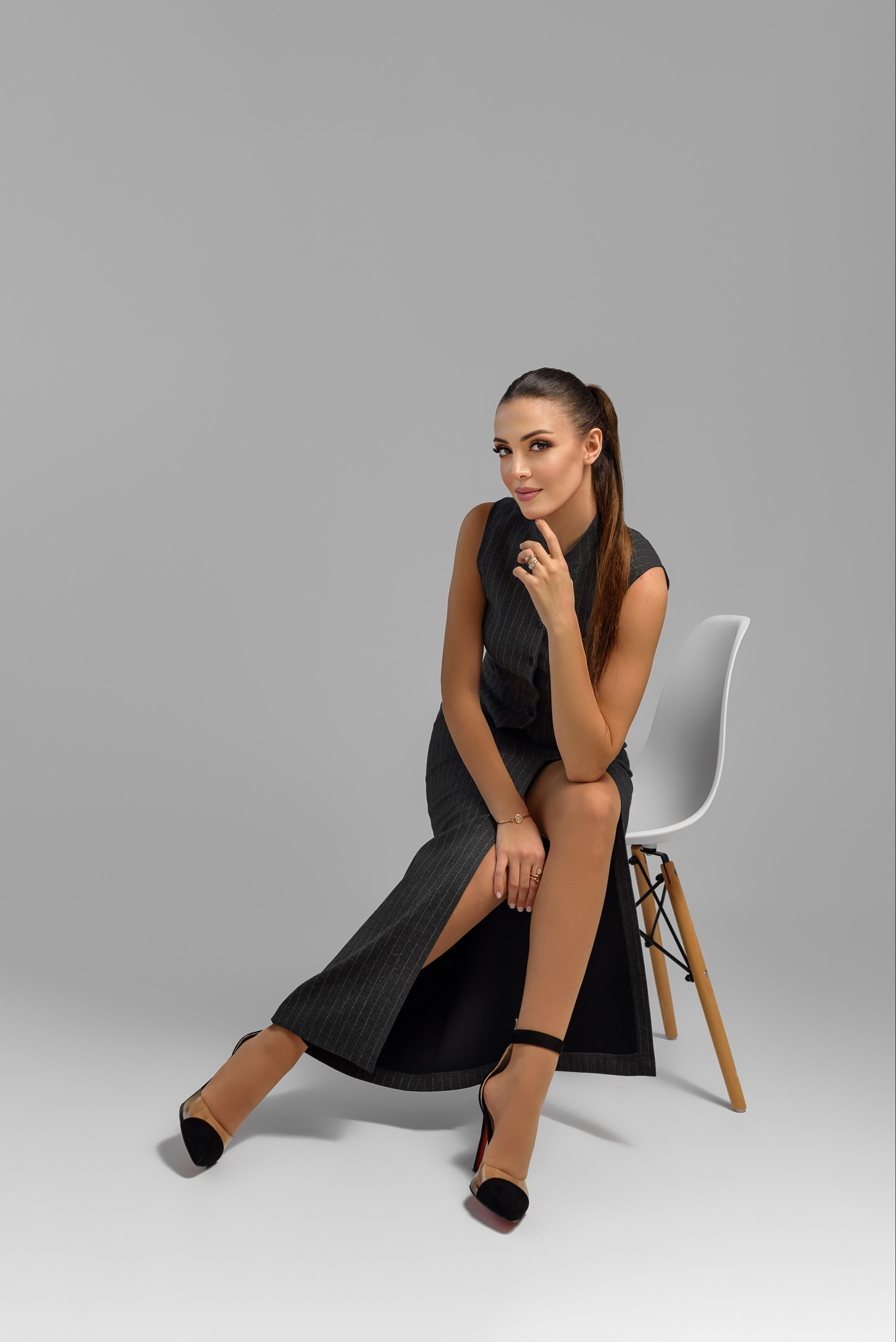 Женский портрет. Фотограф беременности и новорожденных в Рязани