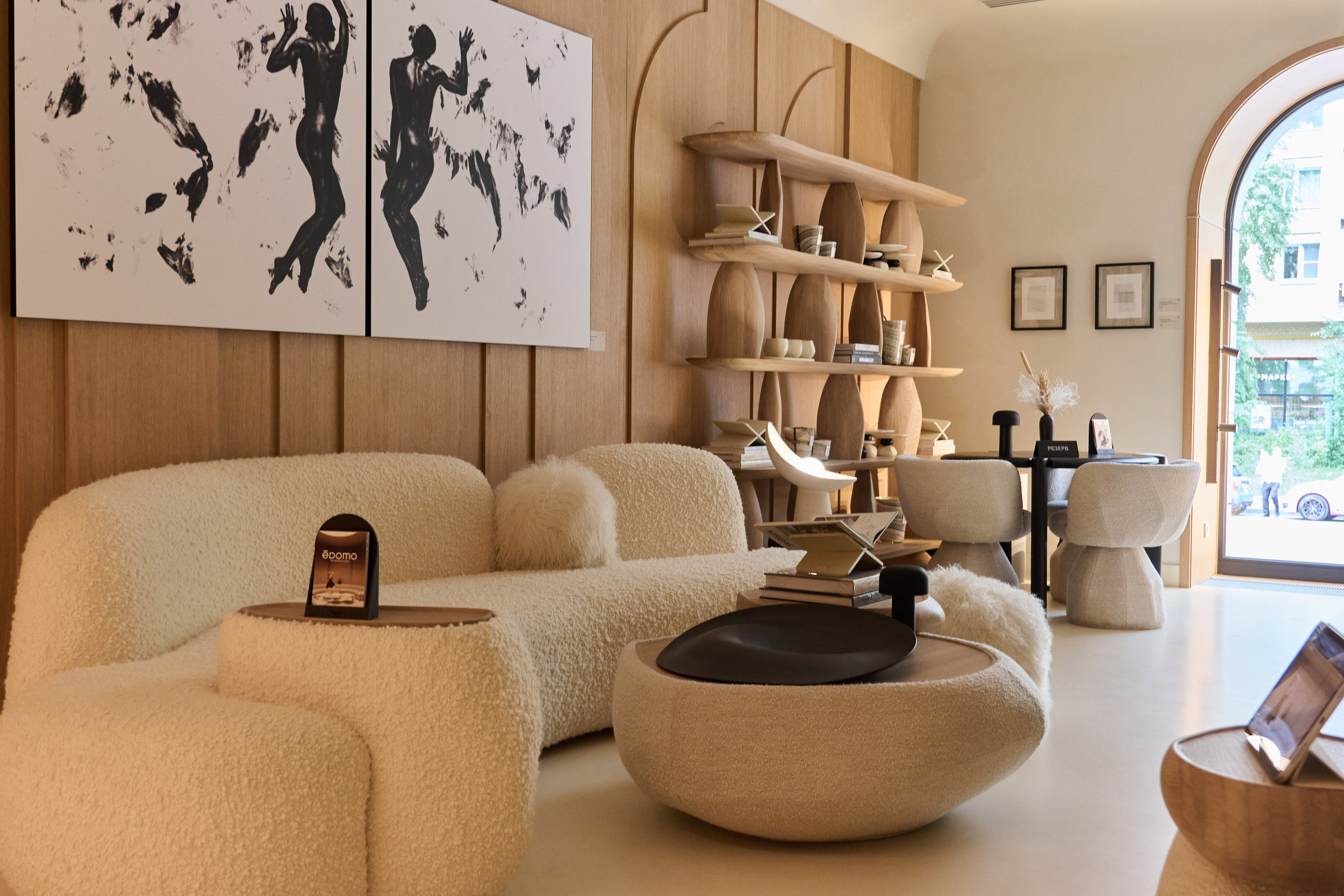 Showroom. Московский фотограф WHRMZD