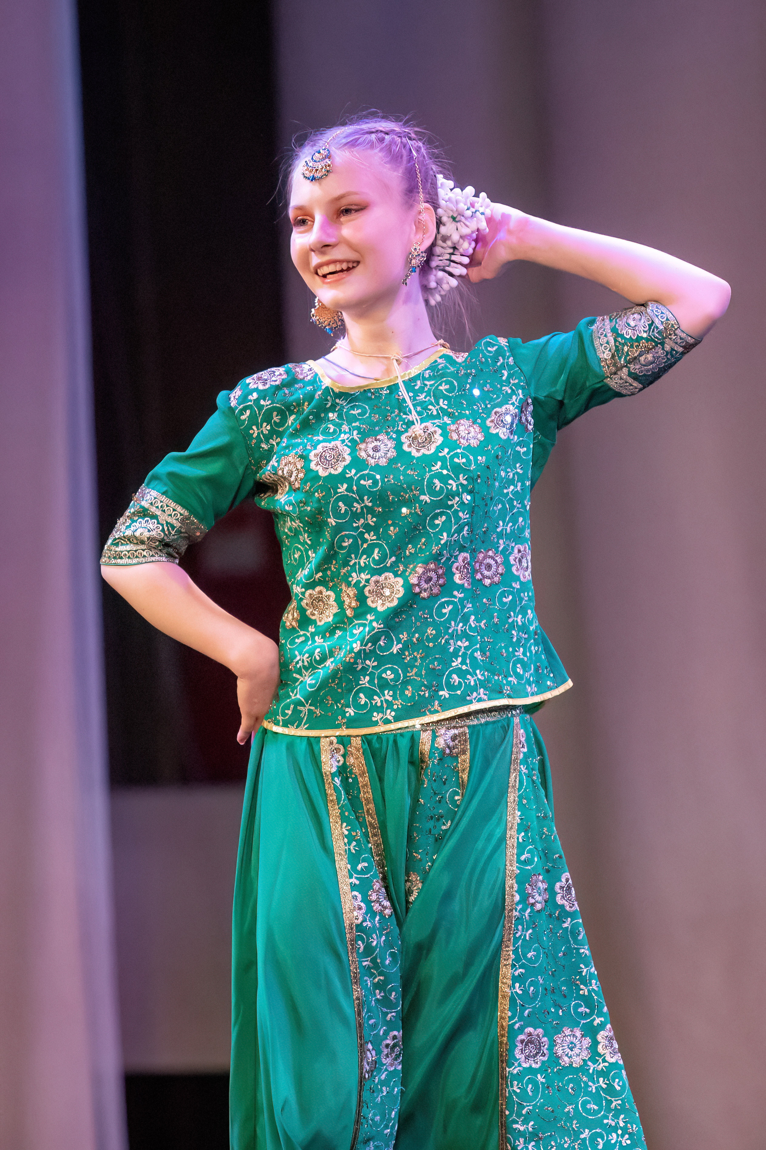 Отчетный концерт студии индийского танца Natel, май 2023. Марк Шишкин — репортажный фотограф в Воронеже и России