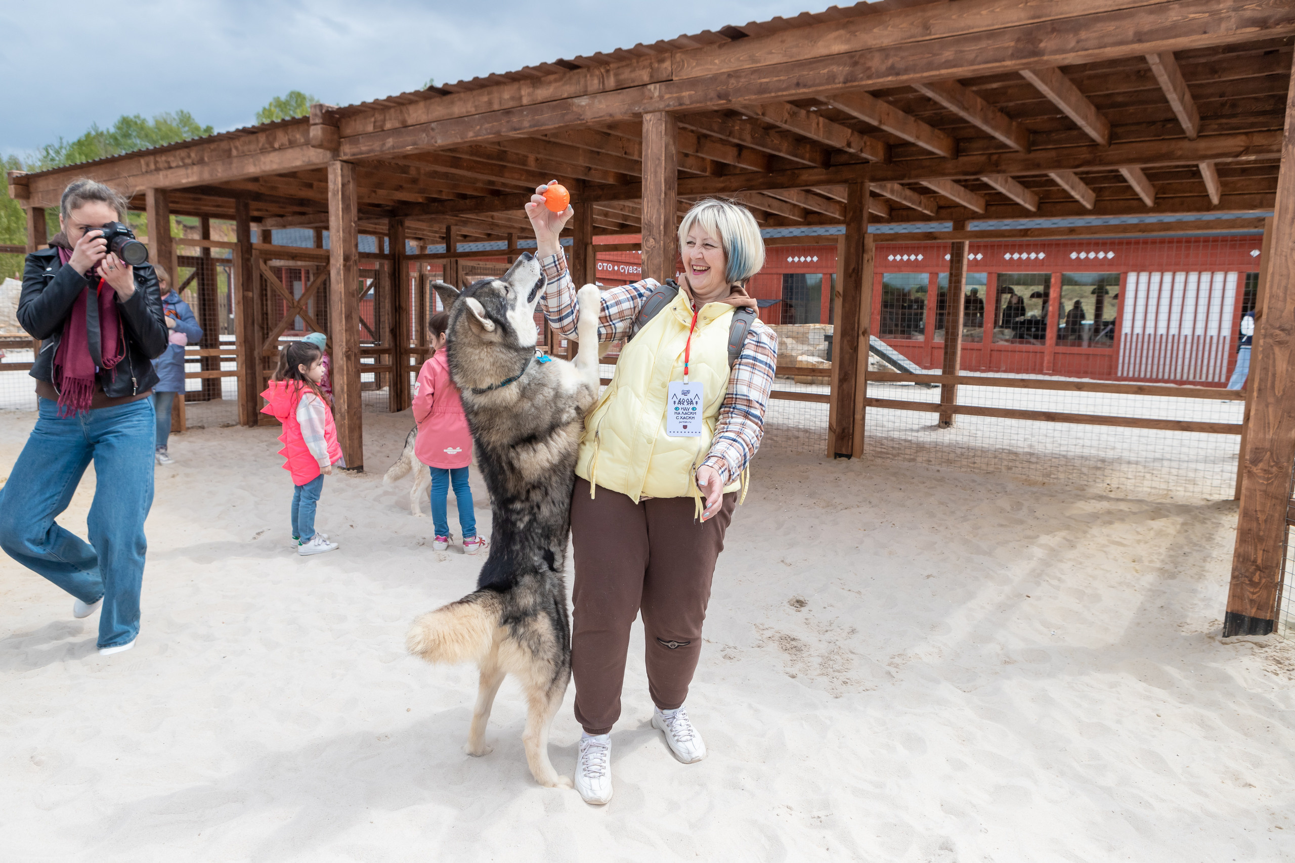 Открытие парка ездовых собак «Ошка», 11 мая 2023. Марк Шишкин — репортажный фотограф в Воронеже и России