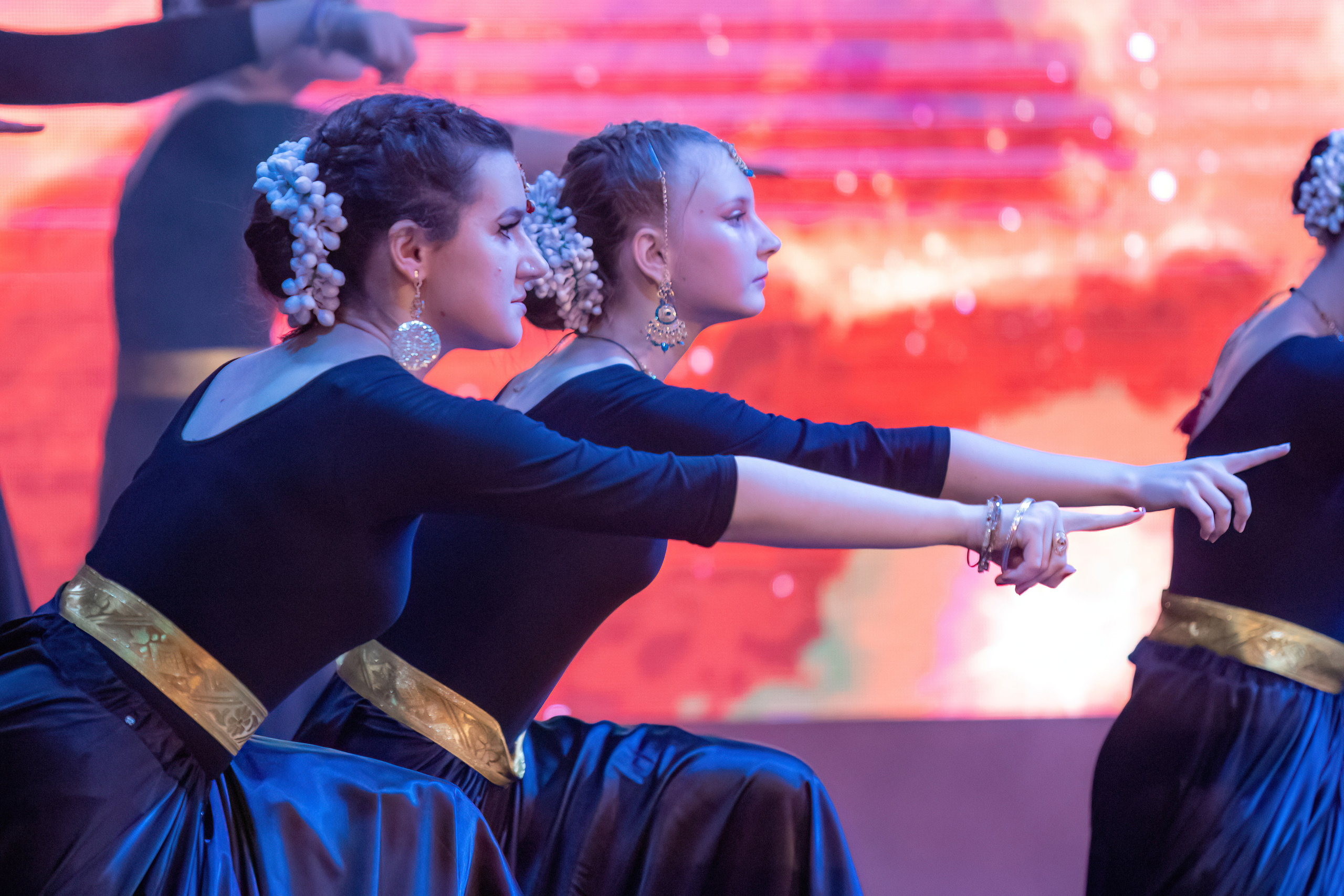 Отчетный концерт студии индийского танца Natel, май 2023. Марк Шишкин — репортажный фотограф в Воронеже и России