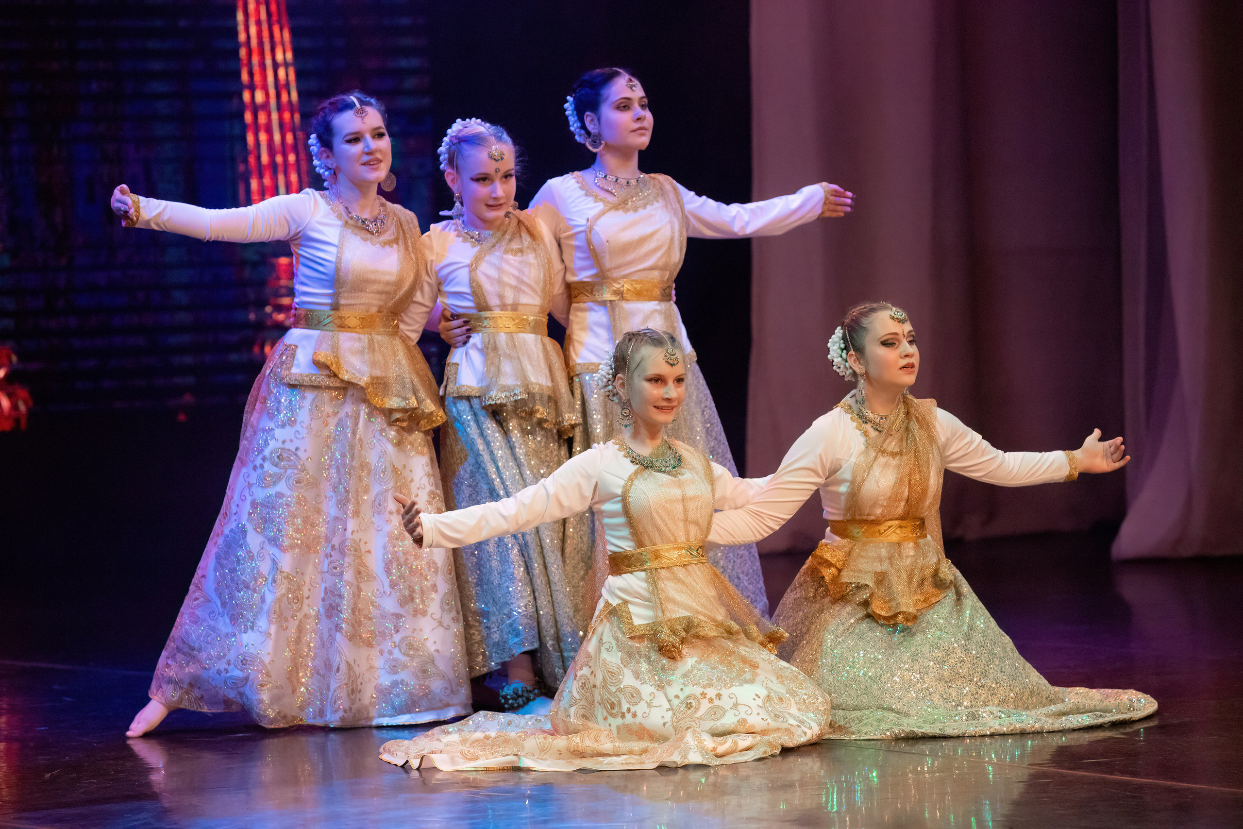 Отчетный концерт студии индийского танца Natel, май 2023. Марк Шишкин — репортажный фотограф в Воронеже и России