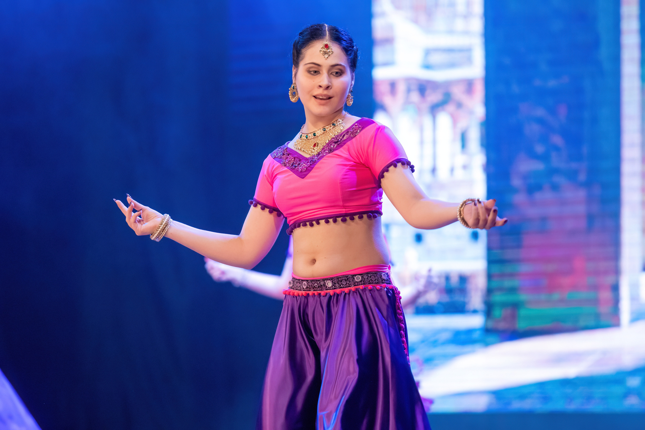 Отчетный концерт студии индийского танца Natel, май 2023. Марк Шишкин — репортажный фотограф в Воронеже и России