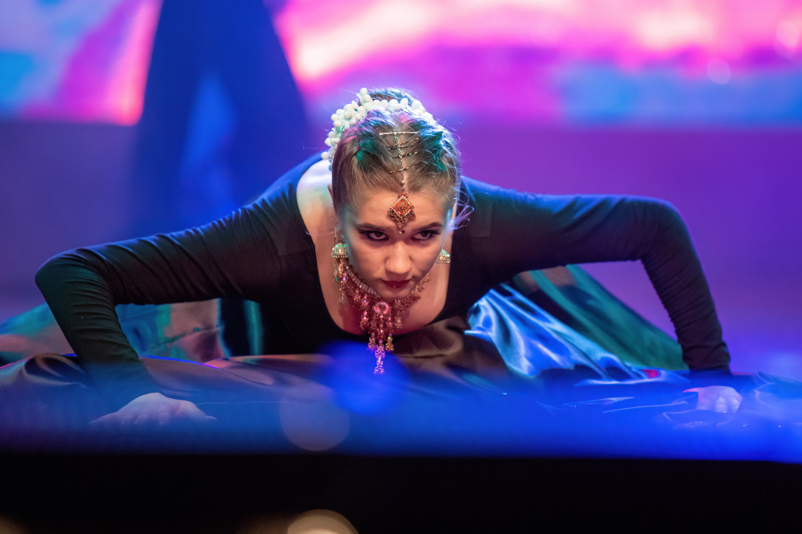 Отчетный концерт студии индийского танца Natel, май 2023. Марк Шишкин — репортажный фотограф в Воронеже и России