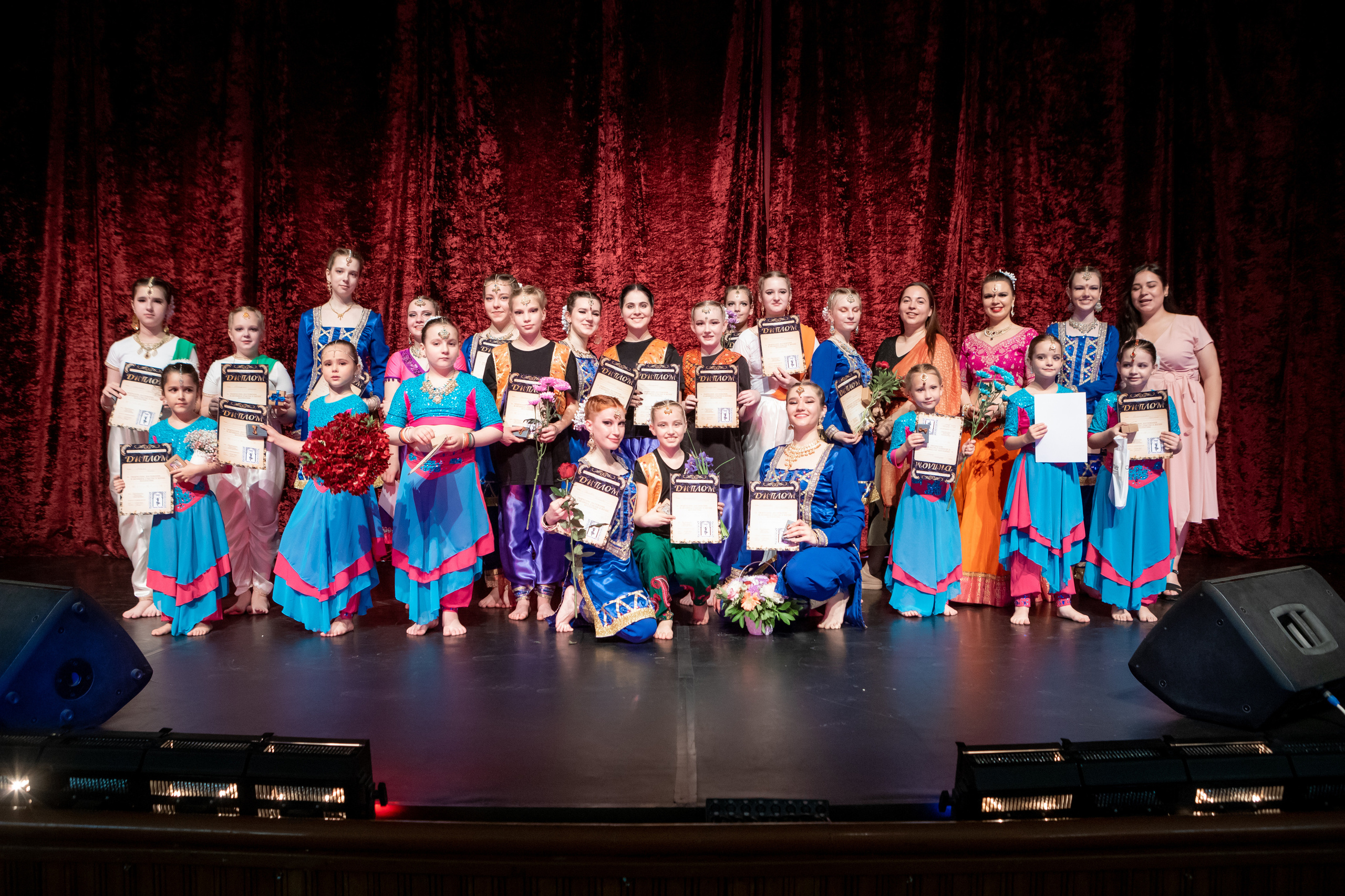 Отчетный концерт студии индийского танца Natel, май 2023. Марк Шишкин — репортажный фотограф в Воронеже и России