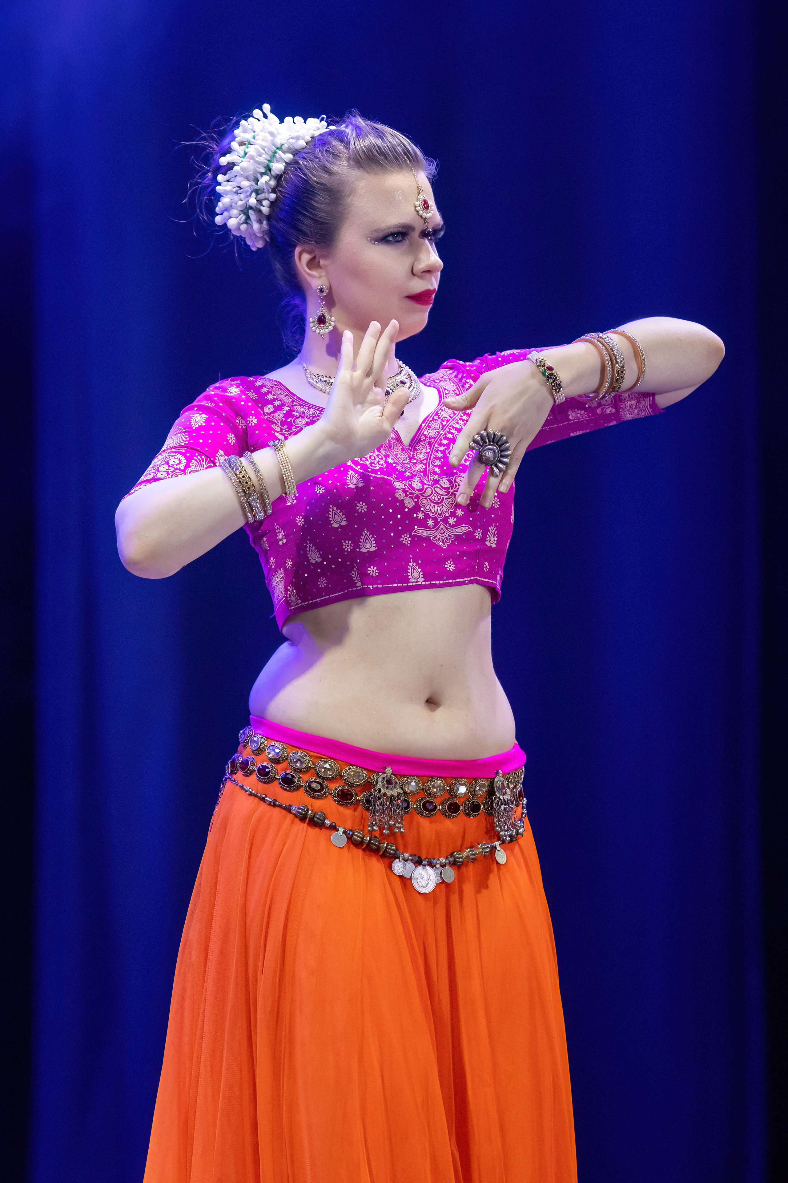 Отчетный концерт студии индийского танца Natel, май 2023. Марк Шишкин — репортажный фотограф в Воронеже и России