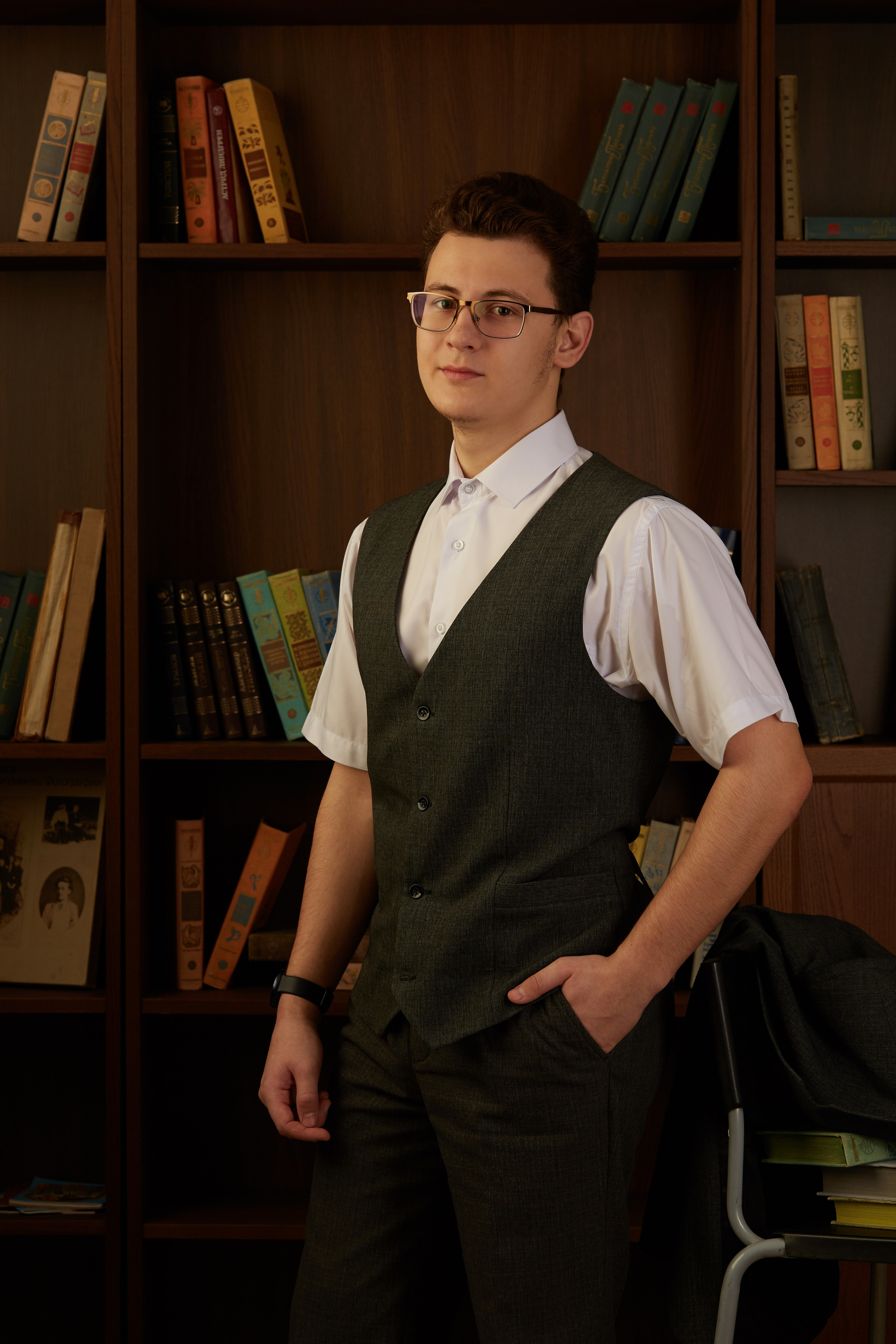 Выпускной альбом для 11 класса. Предметный и рекламный фотограф в Ростове-на-Дону Кристина Орлова