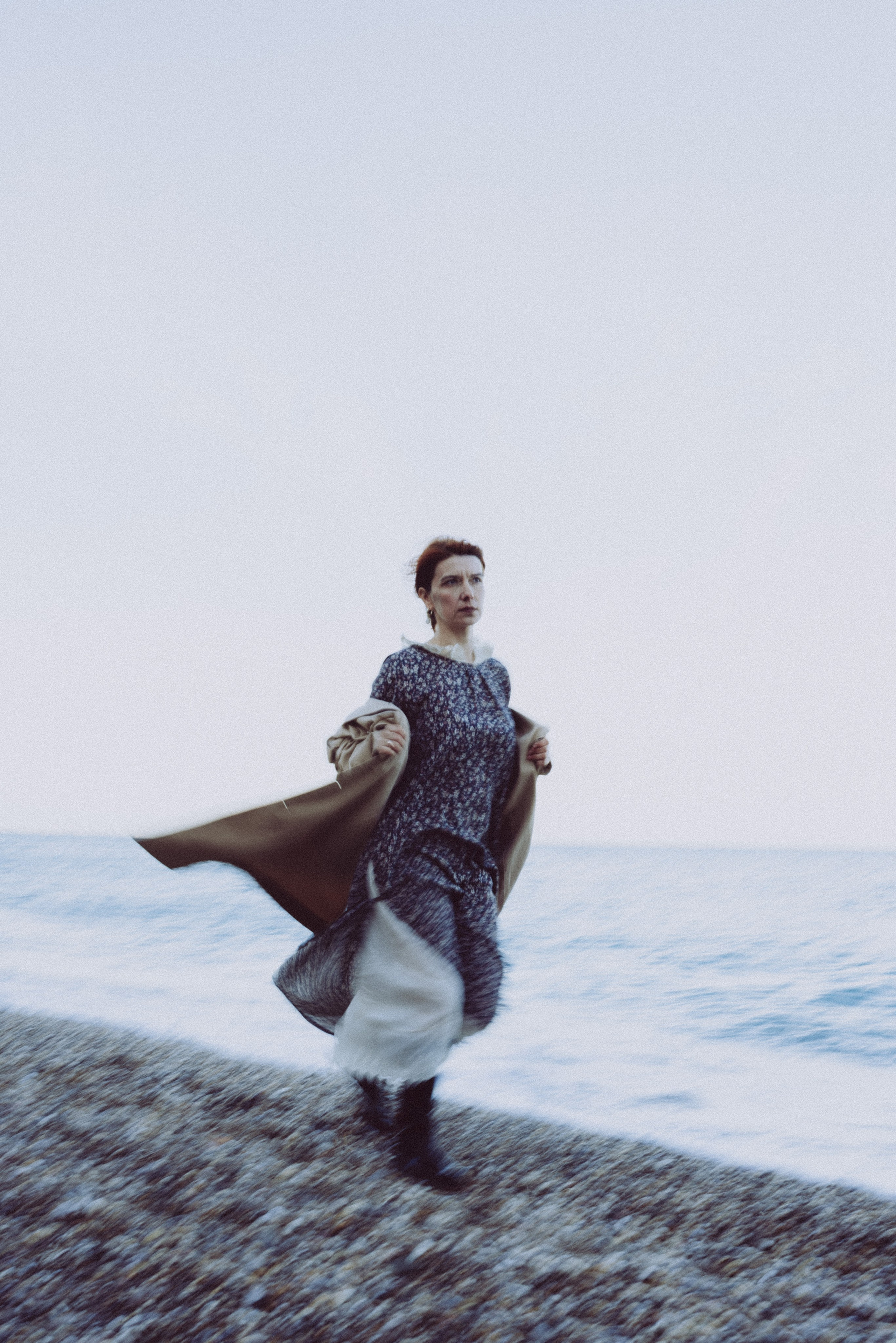 Фототерапия. Лена на пляже