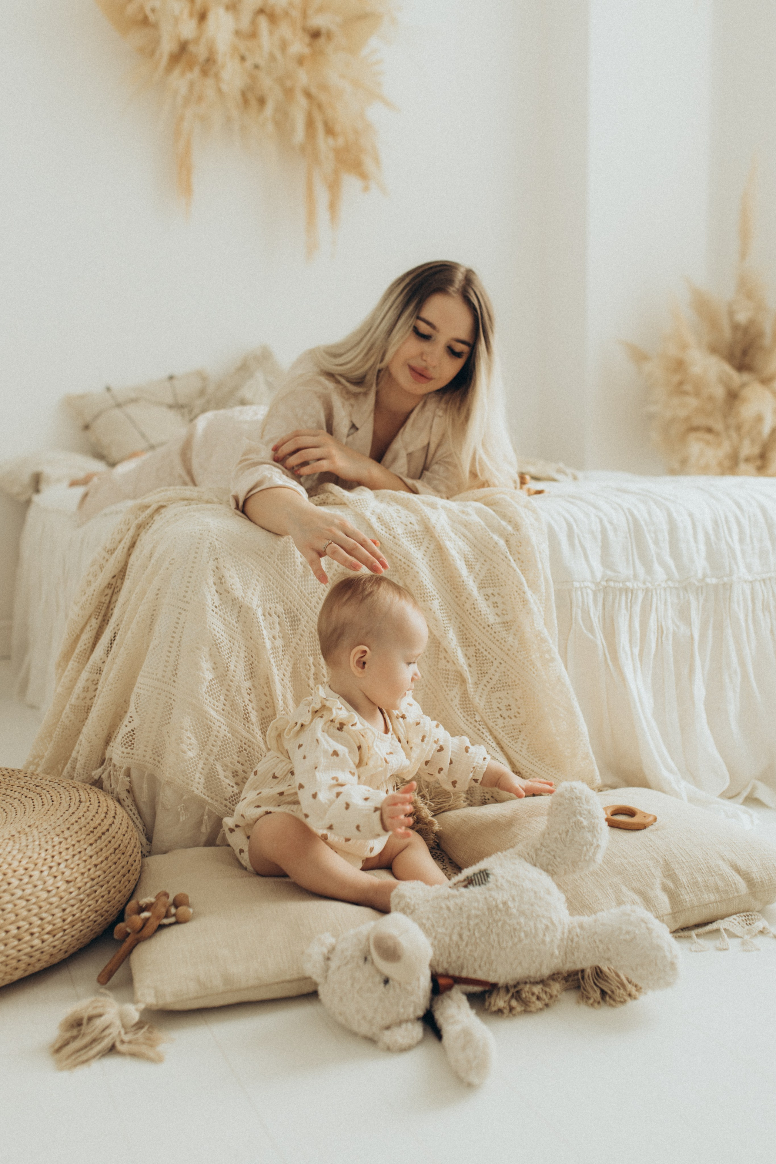 Мама Настя и милашка Ксю. Свадебный и семейный фотограф в Белгороде Евгения Курочкина