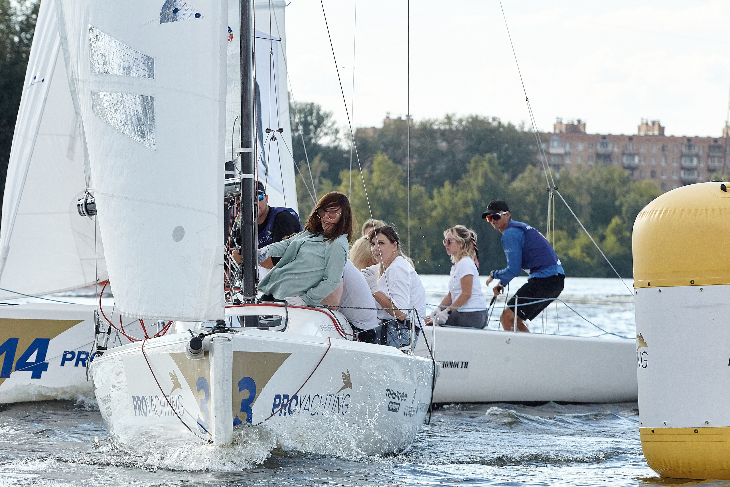 Регата компании «Фармацевтикал Косметик Рус». Фотохроника для следующих поколений