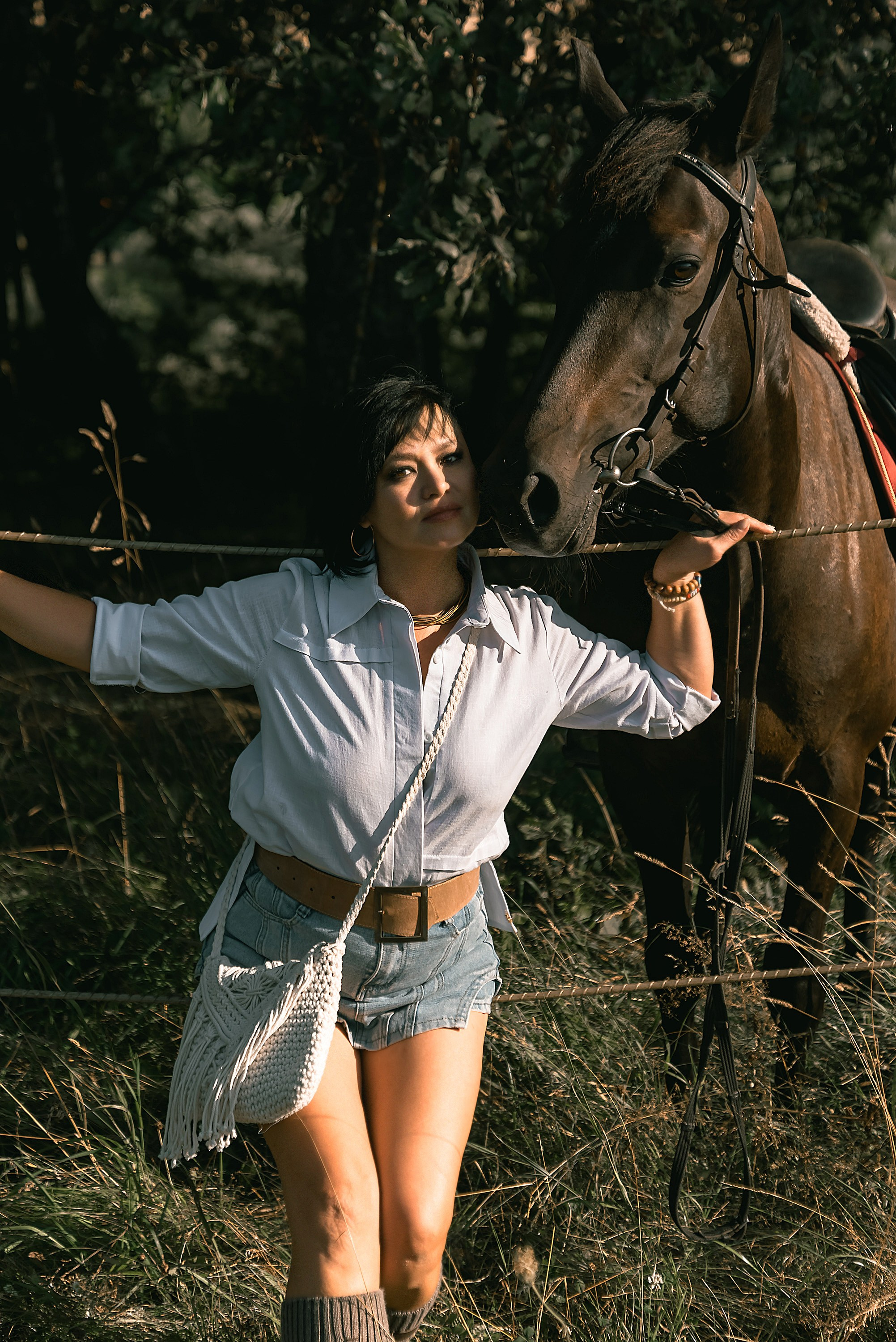 Красивые фотографии девушки на лошади.