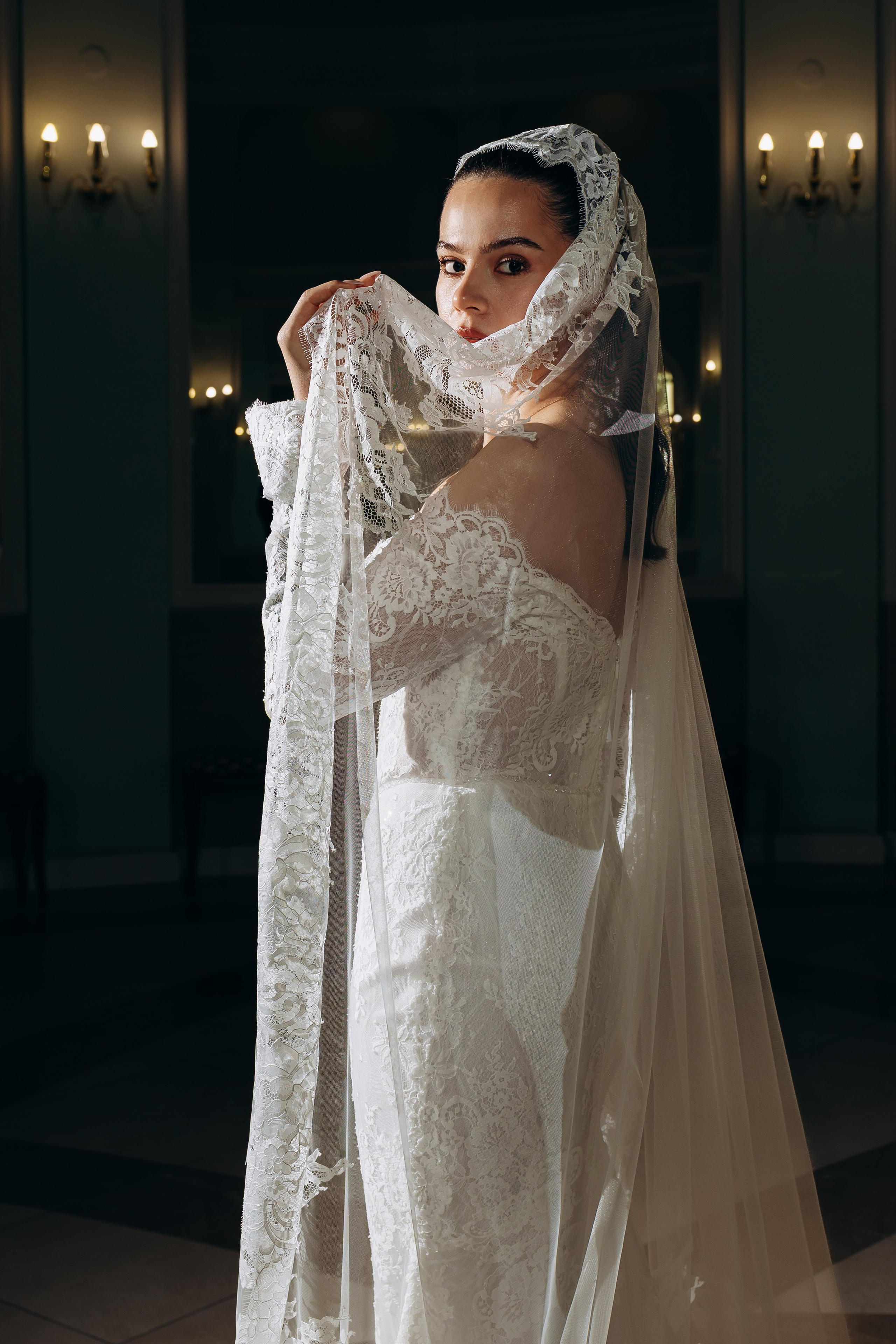 фотограф на свадьбу Казань, свадебная фотосессия в центральном ЗАГСе, кружевное платье