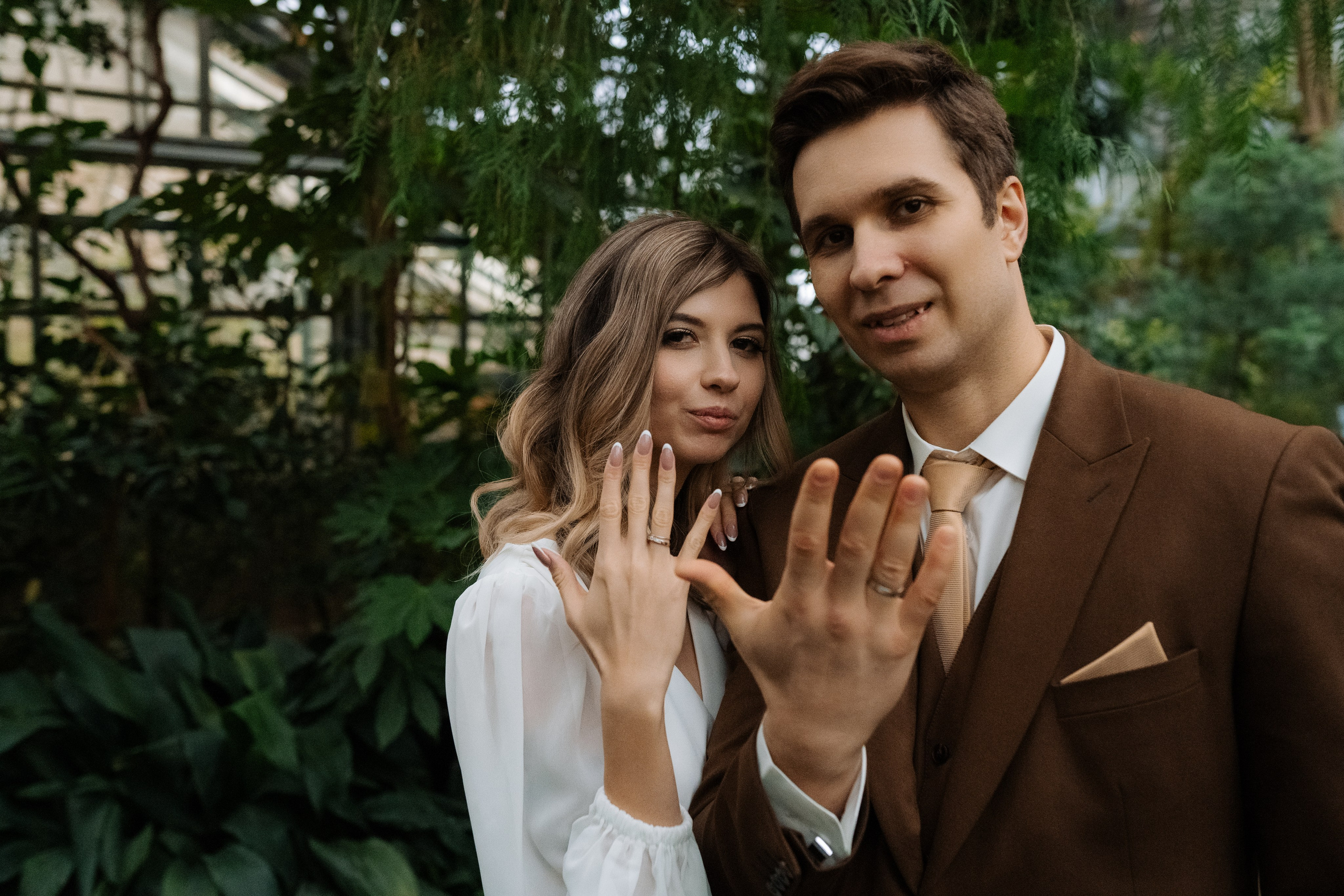 Свадебная фотосессия в оранжерее, Москва. Свадебный фотограф в Москве Анна Полушина