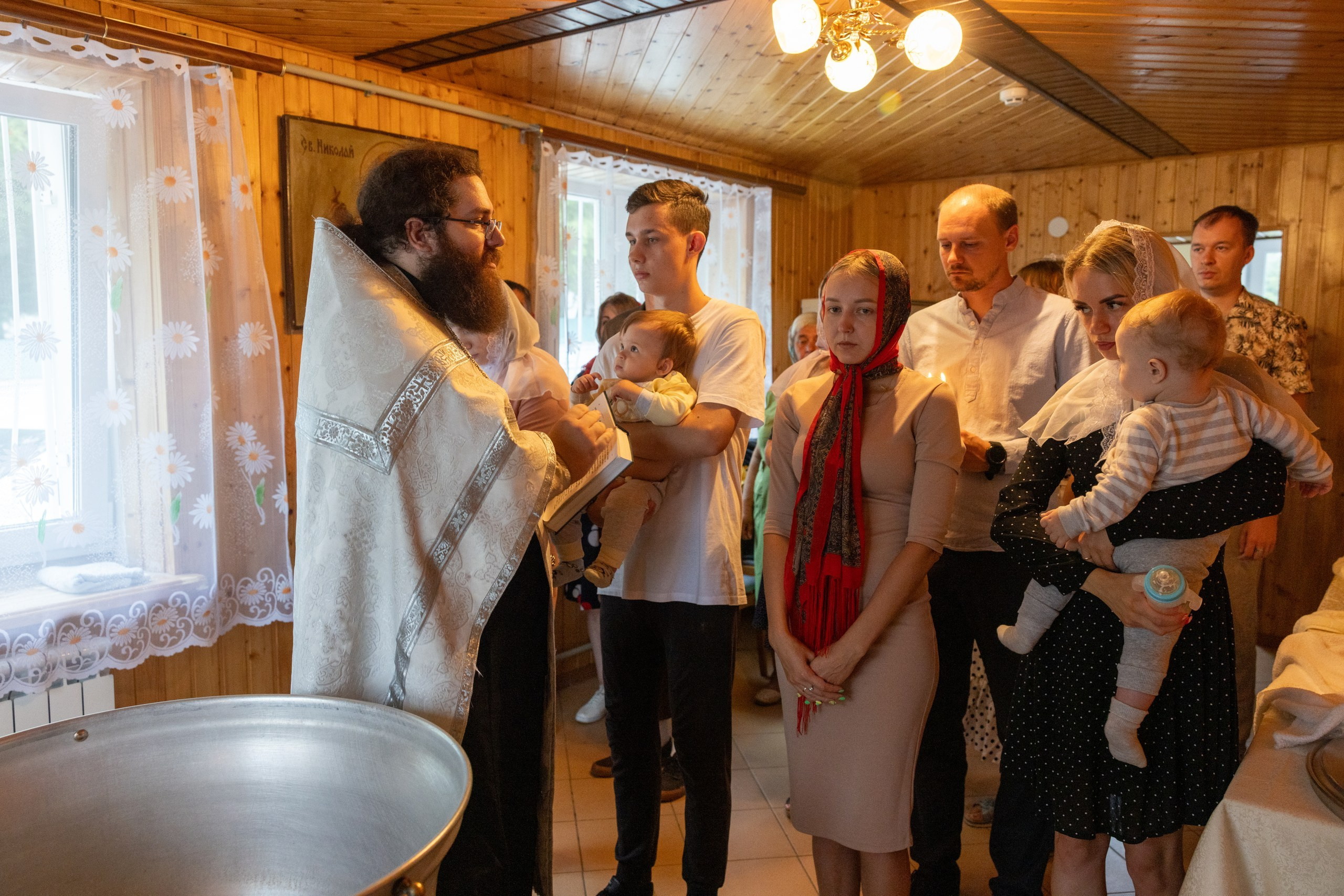 Образец репортажа крещения оригиналы, без искажений, без вспышки, светосильная оптика!. Фотограф в Туле Крупский АнДРей. Фотостудия «КАДР71» в Туле