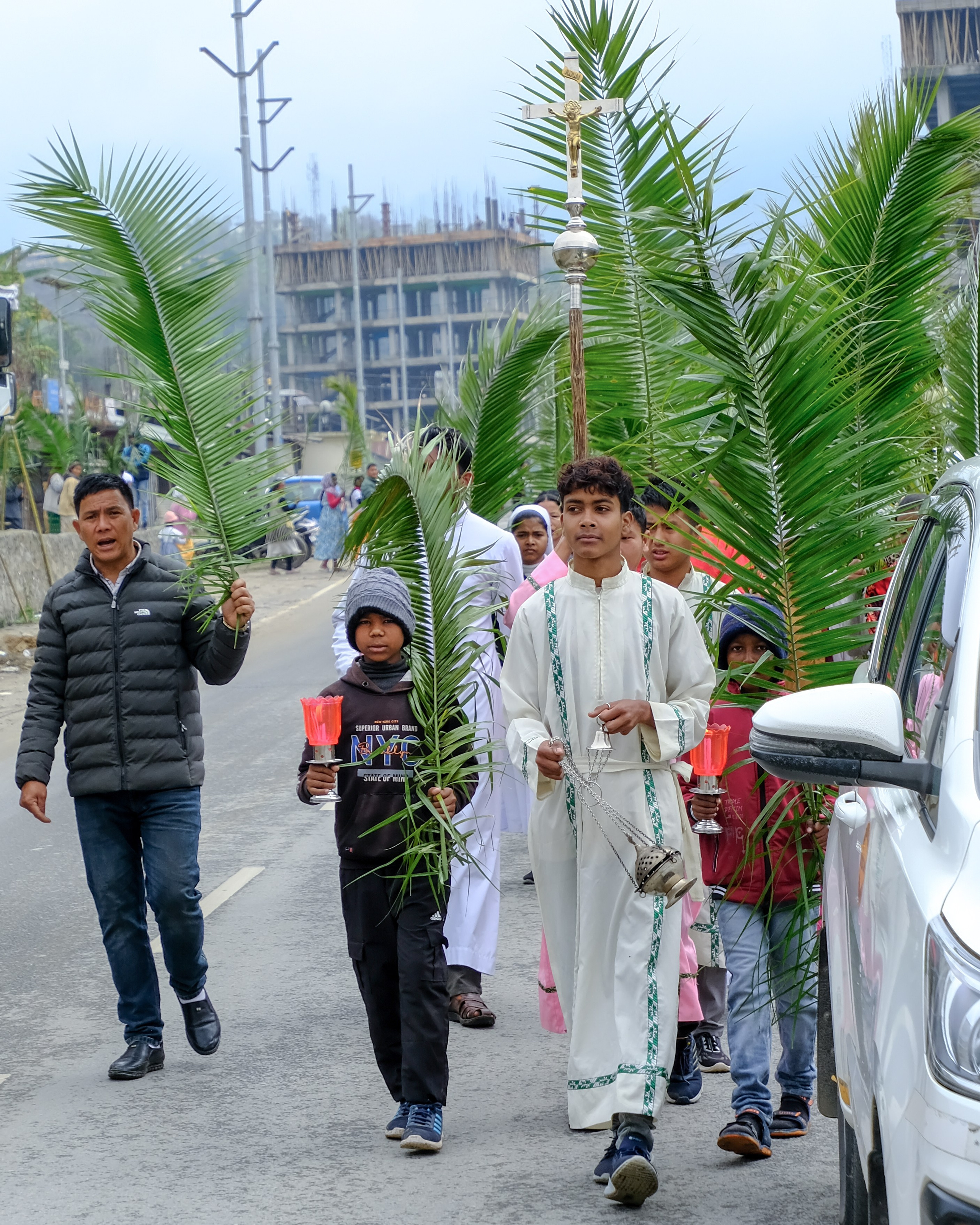 Крестный ход и танцы. Фотографии из путешествий