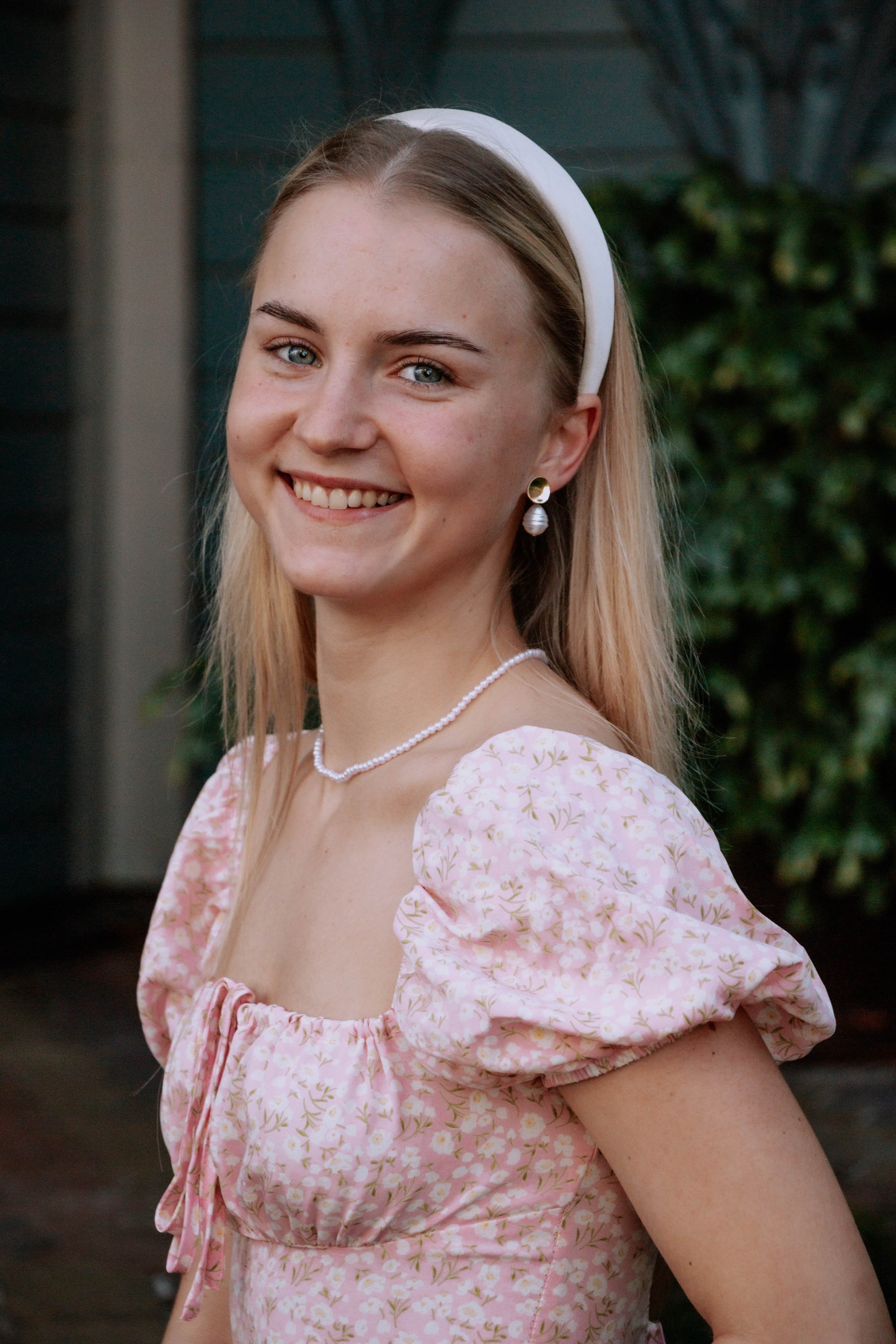 Диана. Бережно сохраняю ваши чувства и истории на своих фотографиях