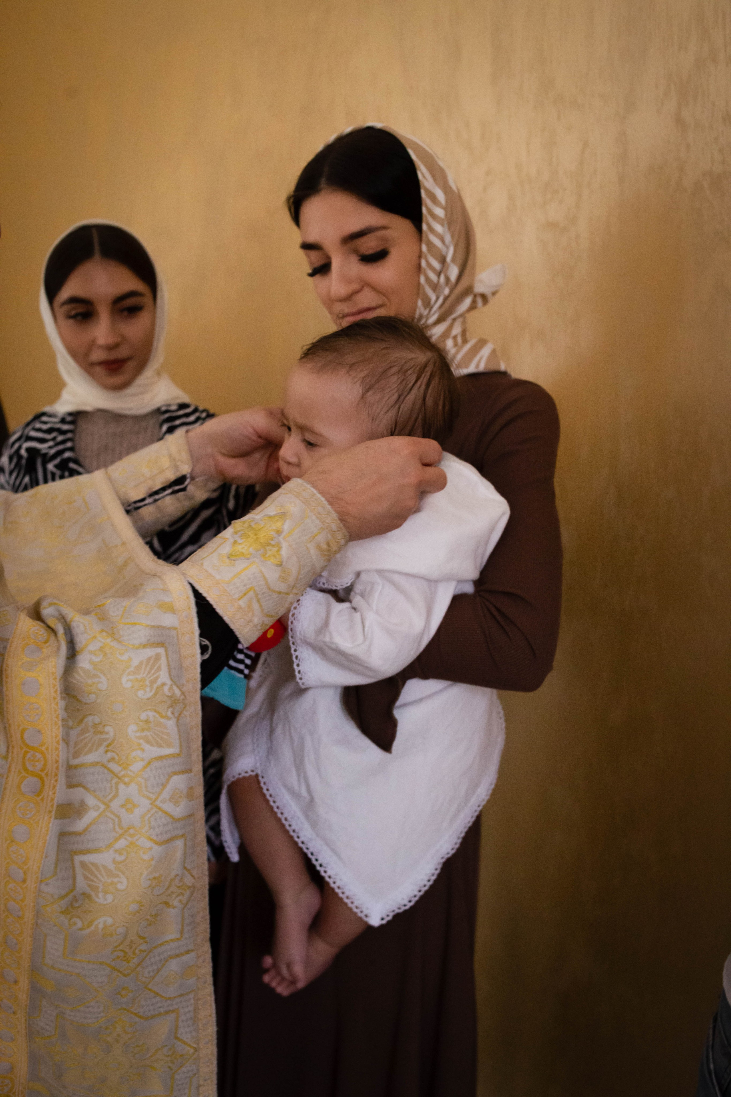 Крещение Эмира. Семейный фотограф Софи Симакова в Волгограде и Волжском