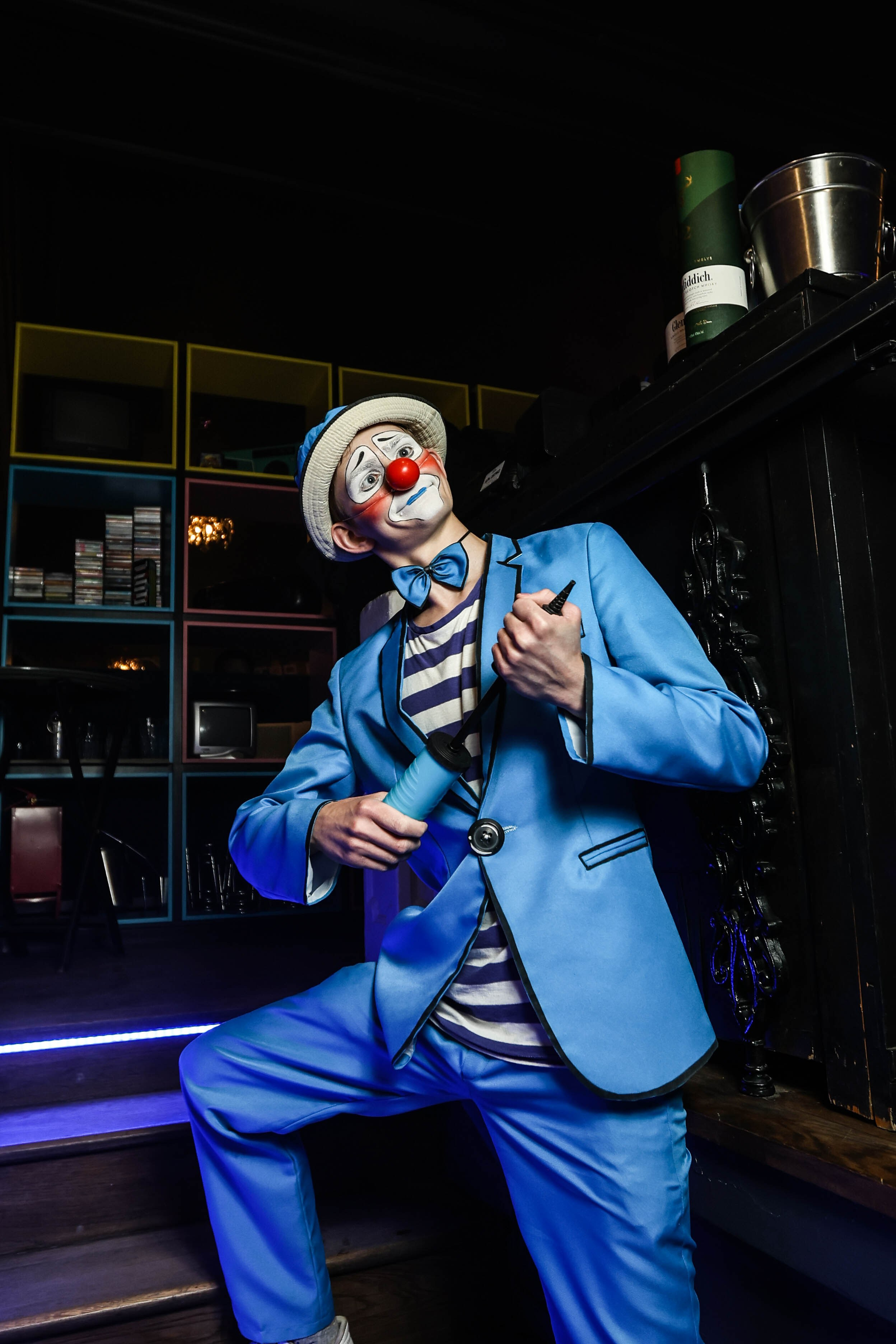 БАР РУКИ ВВЕРХ