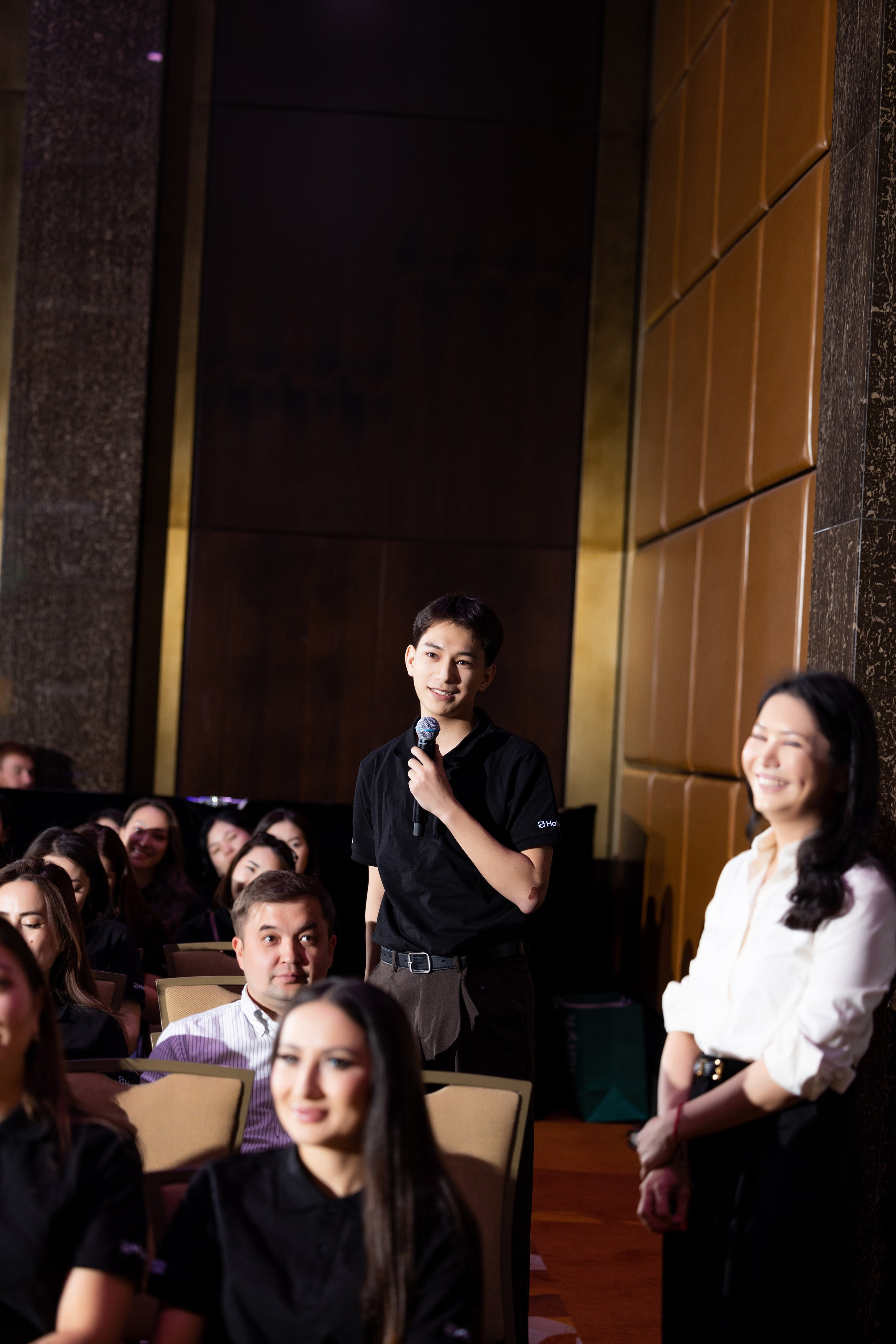 Тренинг Visa & Halyk Bank. Кристина Шнайдер репортажный фотограф Алматы