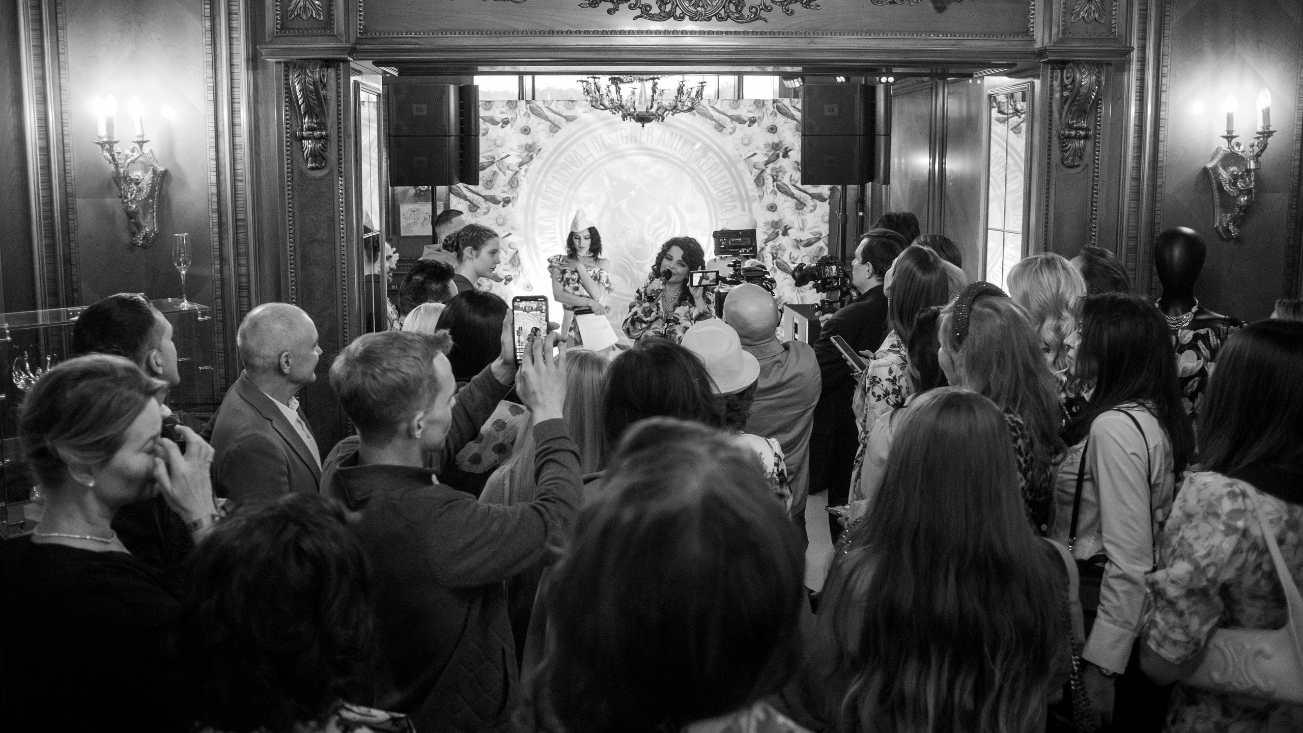 Показ мод Аники Киримовой и Наташи Королевы. Свадебный и Индивидуальный фотограф в Москве Акоп Арсенян