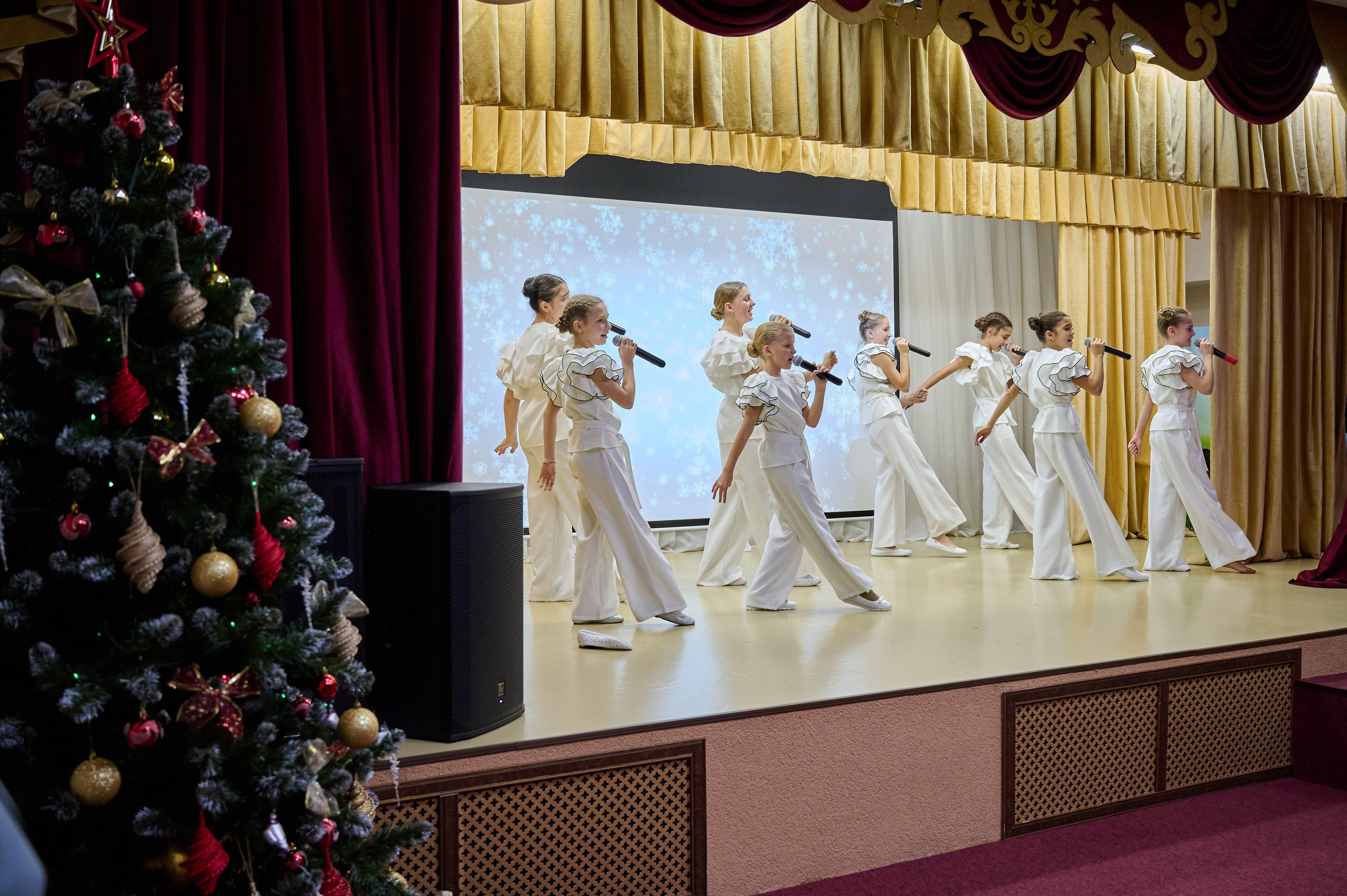 Концерт в ДК с. Виноградное. Жизнь курорта Кабардинка в фотографиях