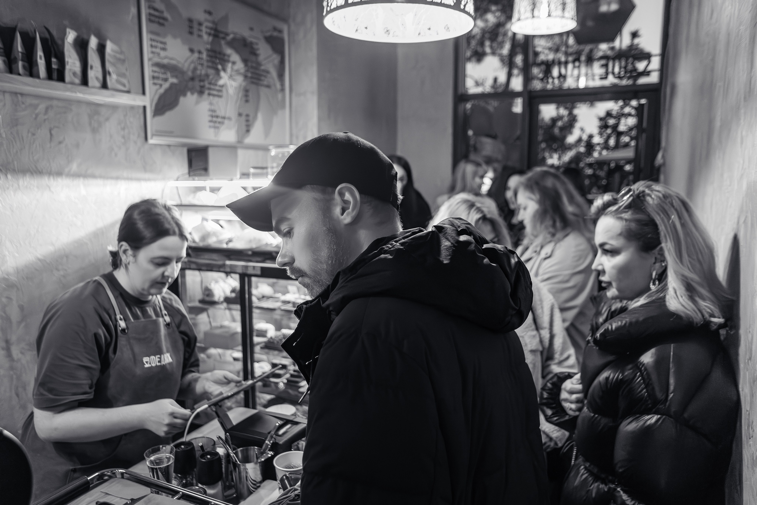 10 лет проекту «КОФЕДВИЖ» и открытие новой кофейни_Ялта_19.12.2025. Аминов Руслан | Фотограф