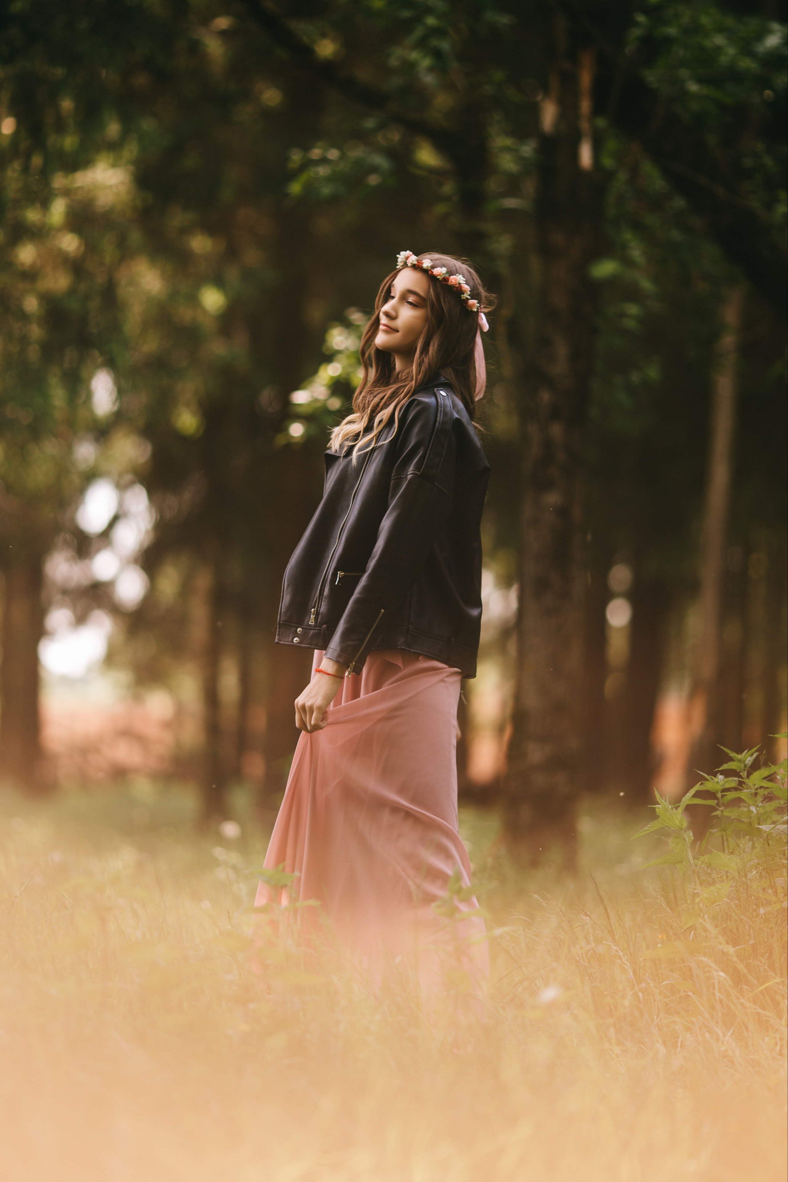 Фотосессия с лошадьми в Москве и МО, девушка в платье. Фотосессии с лошадьми