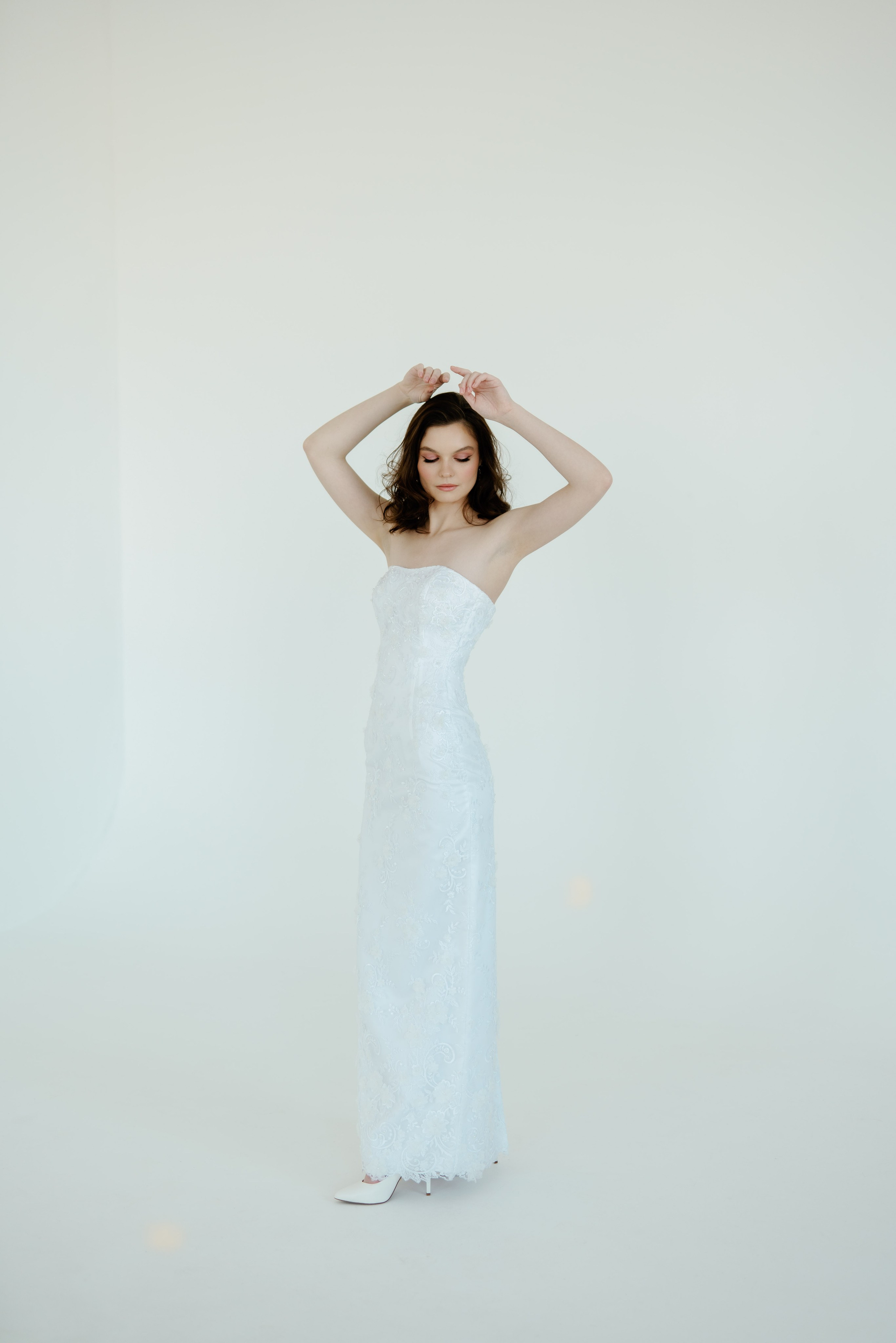 Фотосессия свадебных платьев в студии