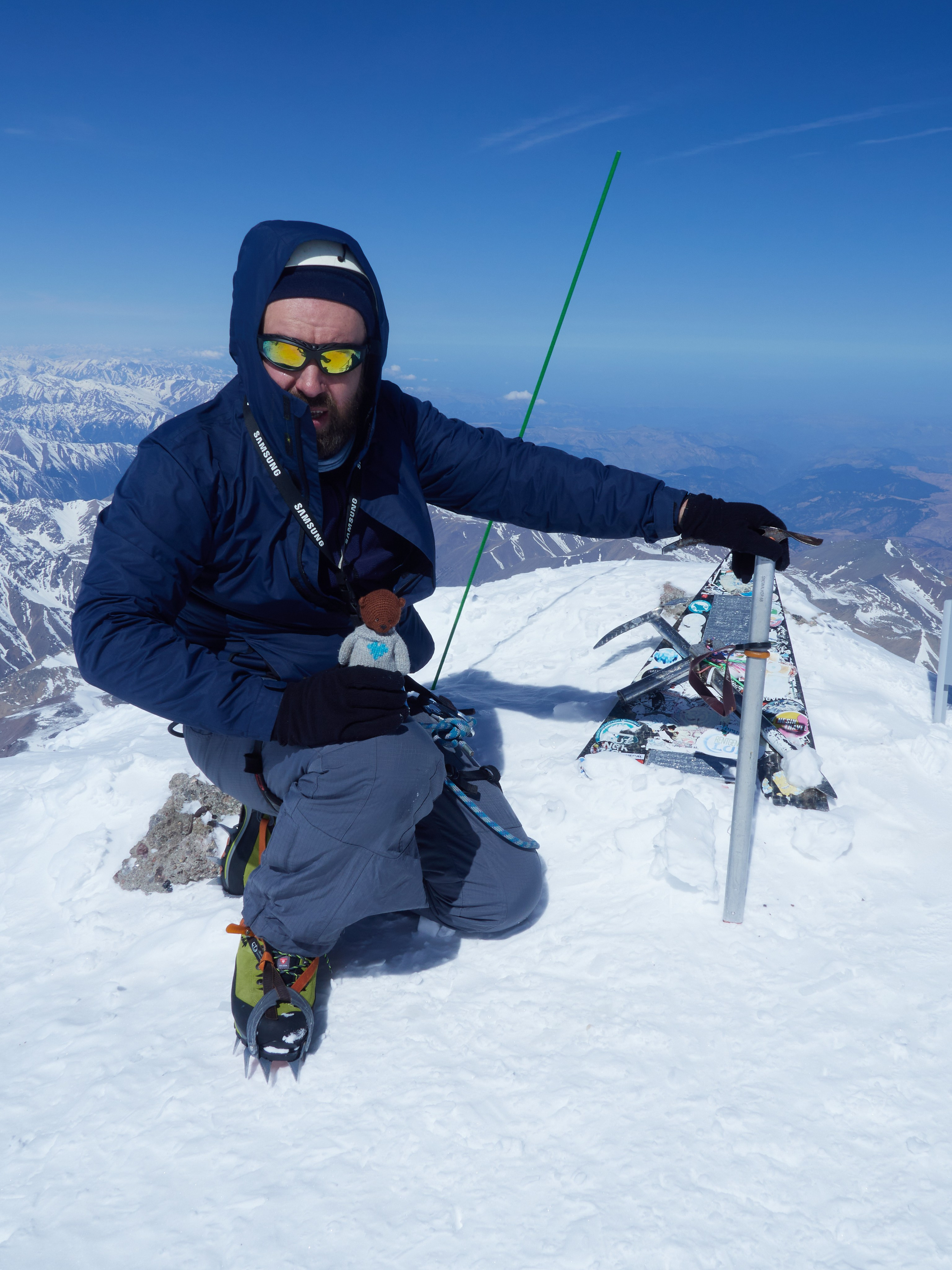 Съемка восхождения на Эльбрус. Горный, высотный Фотограф на Эльбрусе Георгий