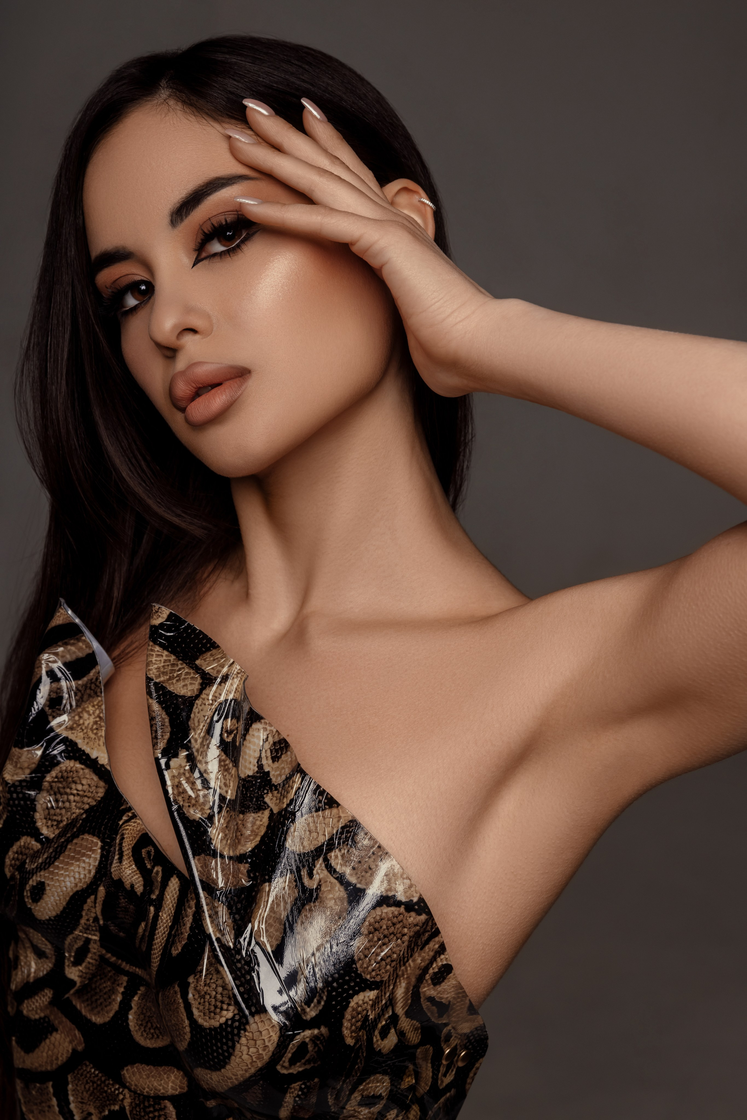 KRISTINA. Фотограф для маркетплейсов в Москве Озерова Кристина