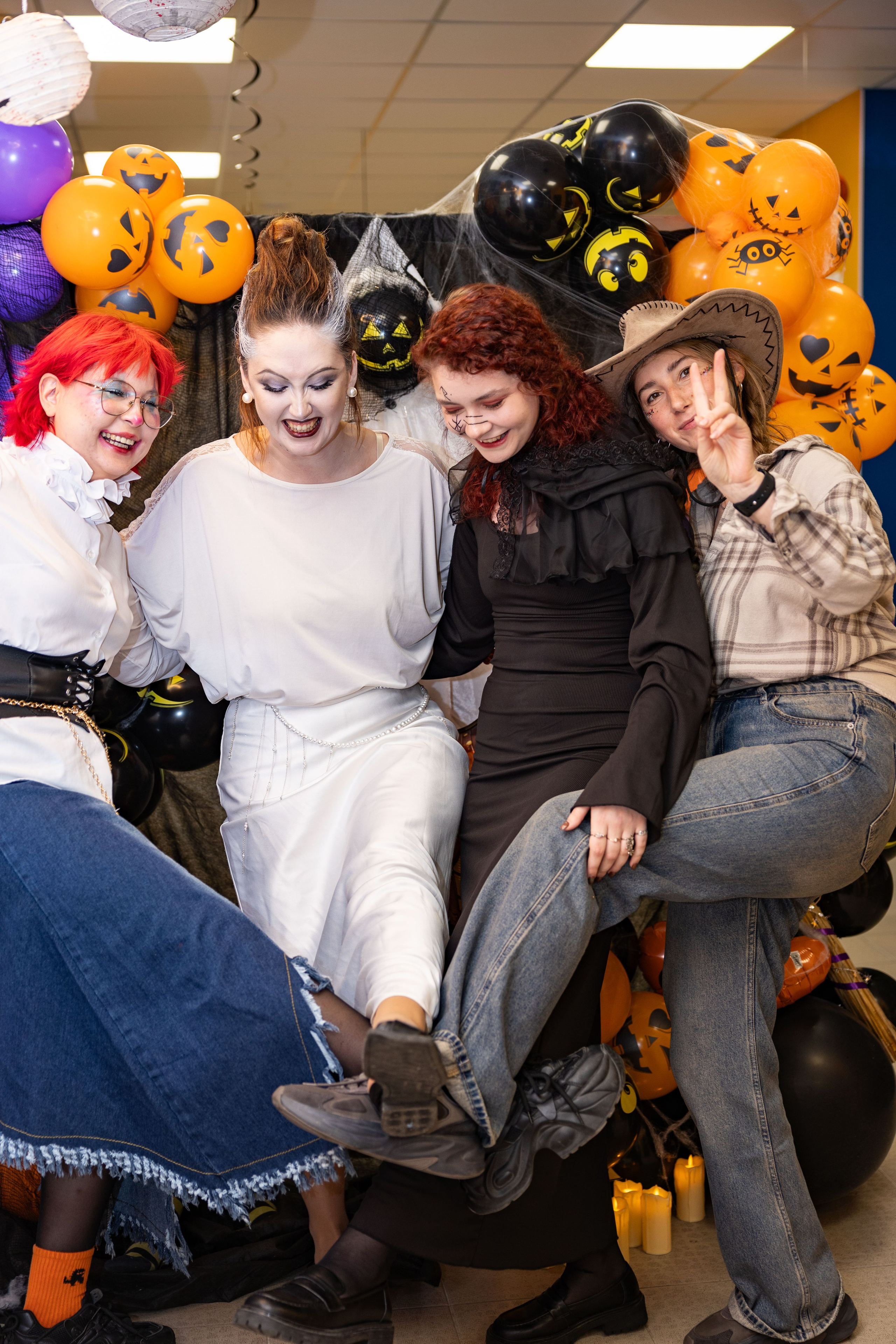 Хеллоуин в школе. Фотограф/видеограф в Санкт-Петербурге Динара Гольдина