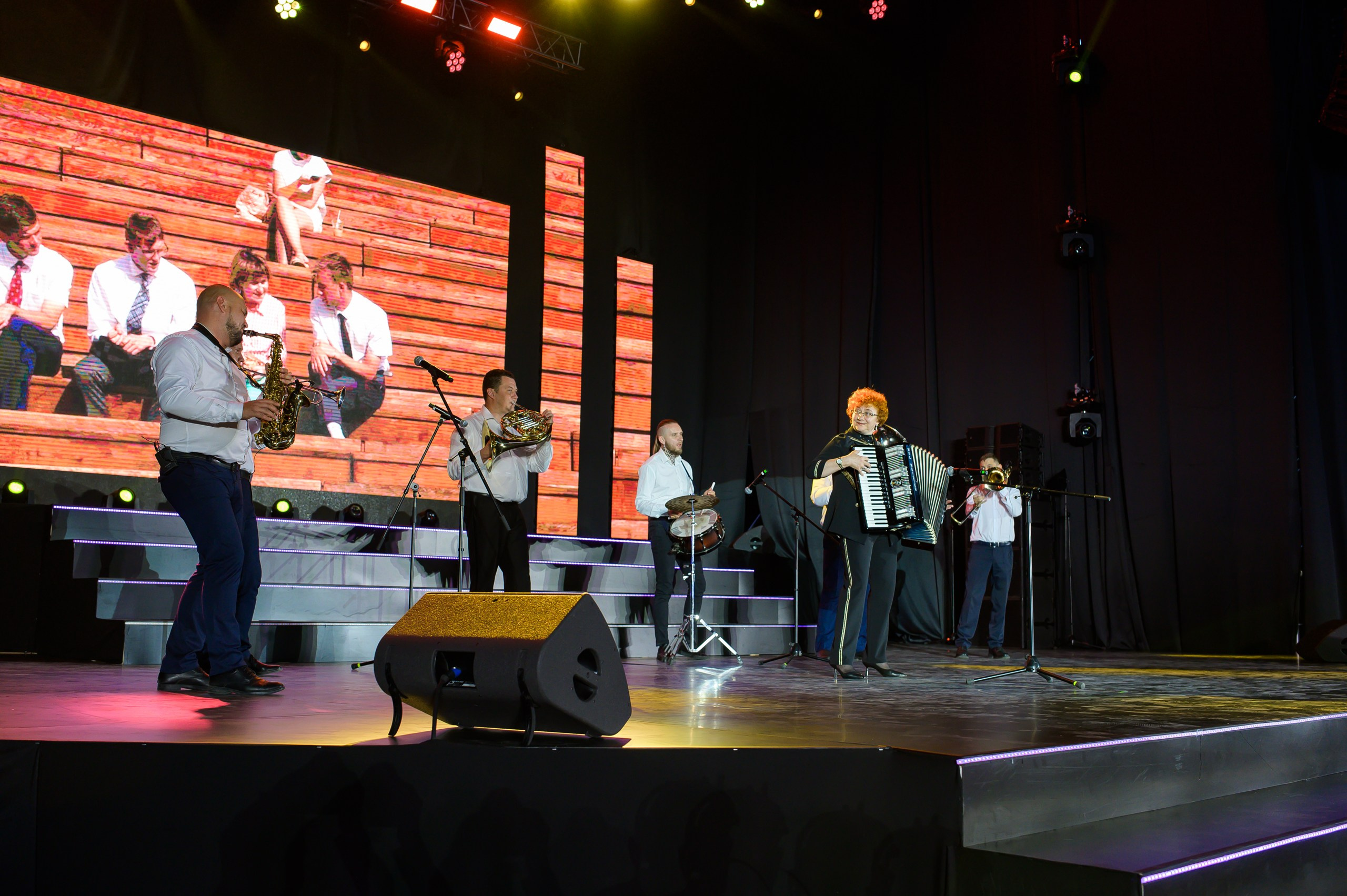 День Соц работника. Фотограф в Кемерово Владислав Шульц