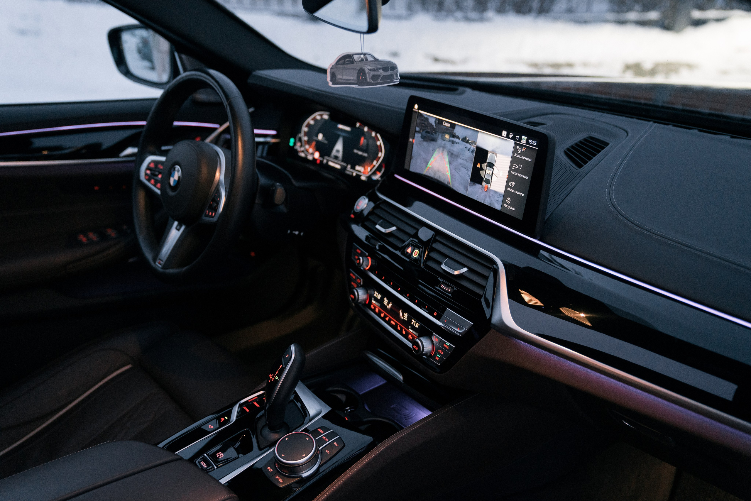 BMW M550i XDrive. Идеальные портреты для соцсетей — Фотограф Ленар